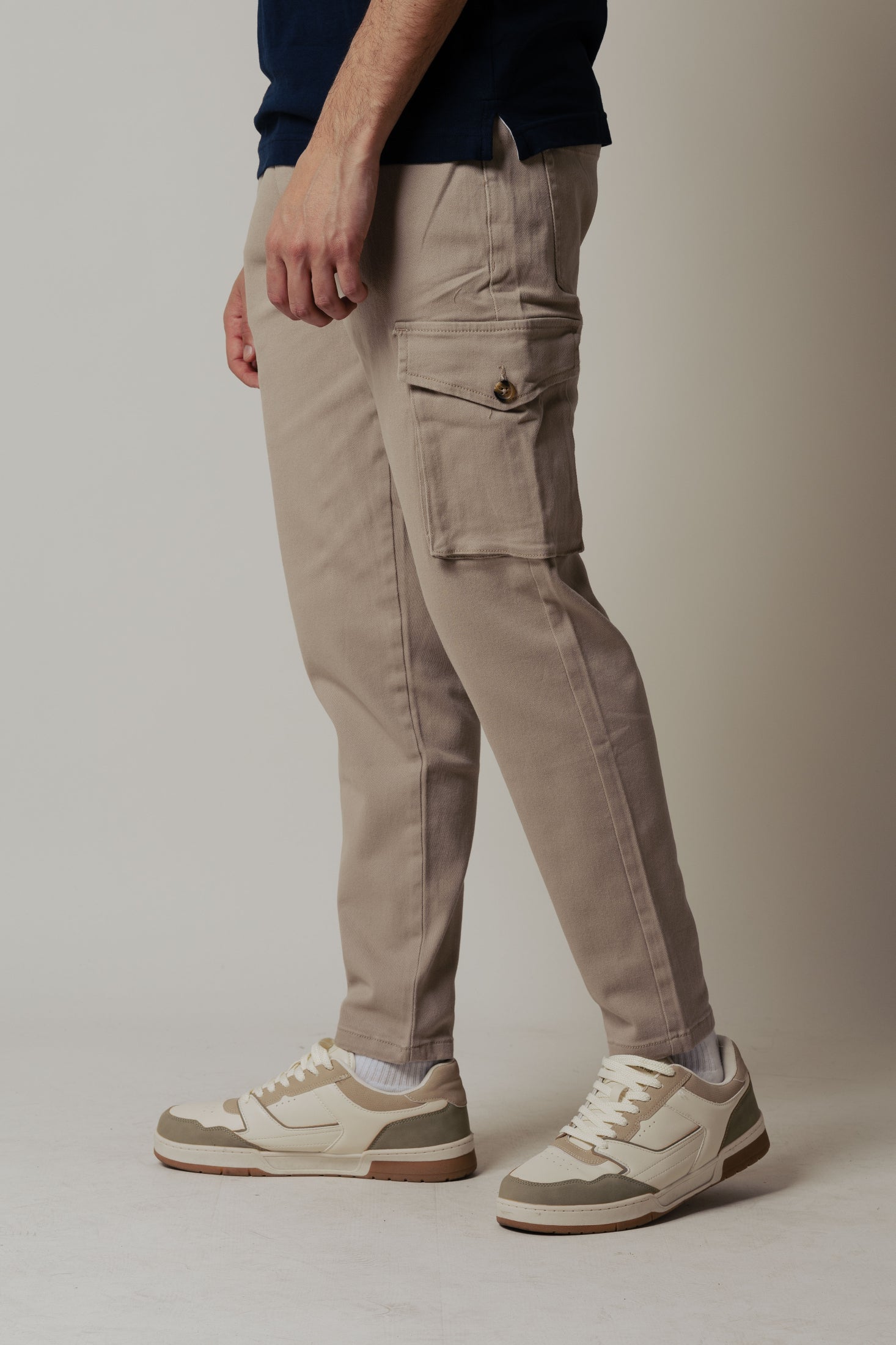 Pantalone jeans con tasconi|Colore:Nero