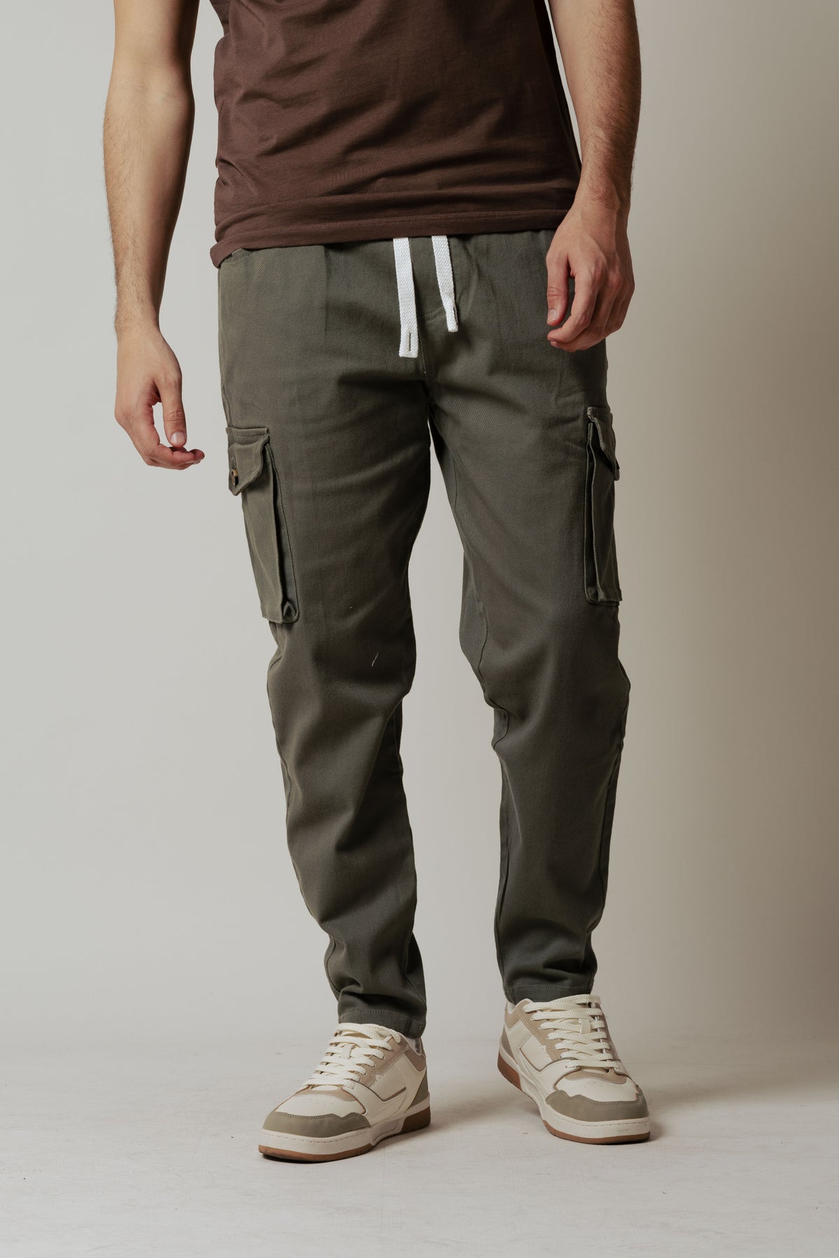 Pantalone jeans con tasconi|Colore:Verde militare