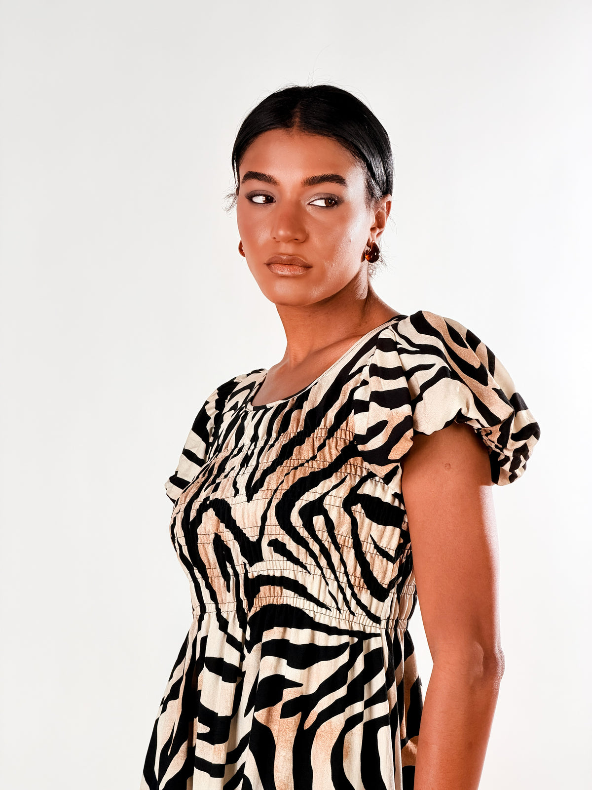 Vestito Maniche a sbuffo zebrato|Colore:Marrone