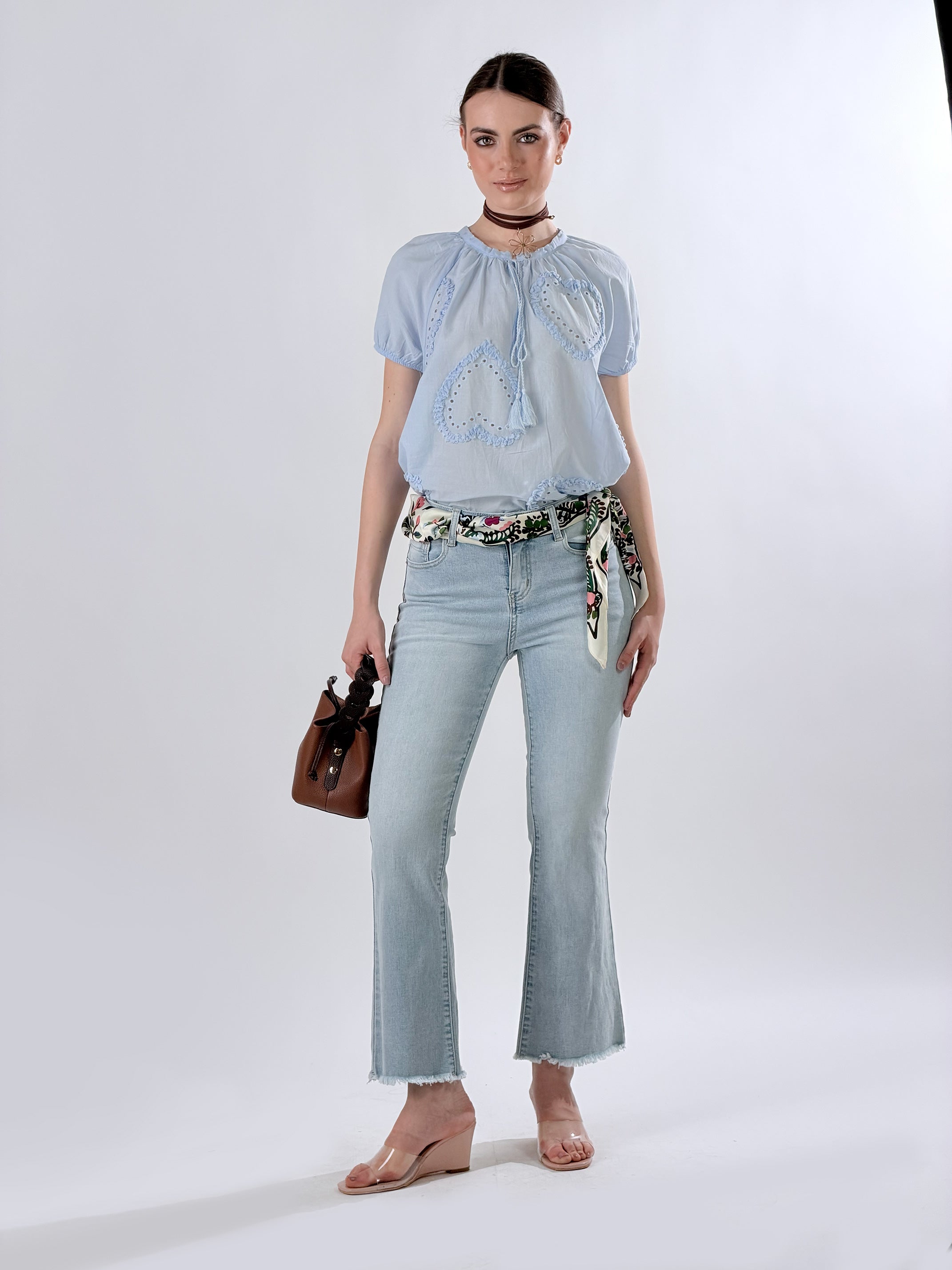 Blusa cuore ricamati|Colore:Celeste