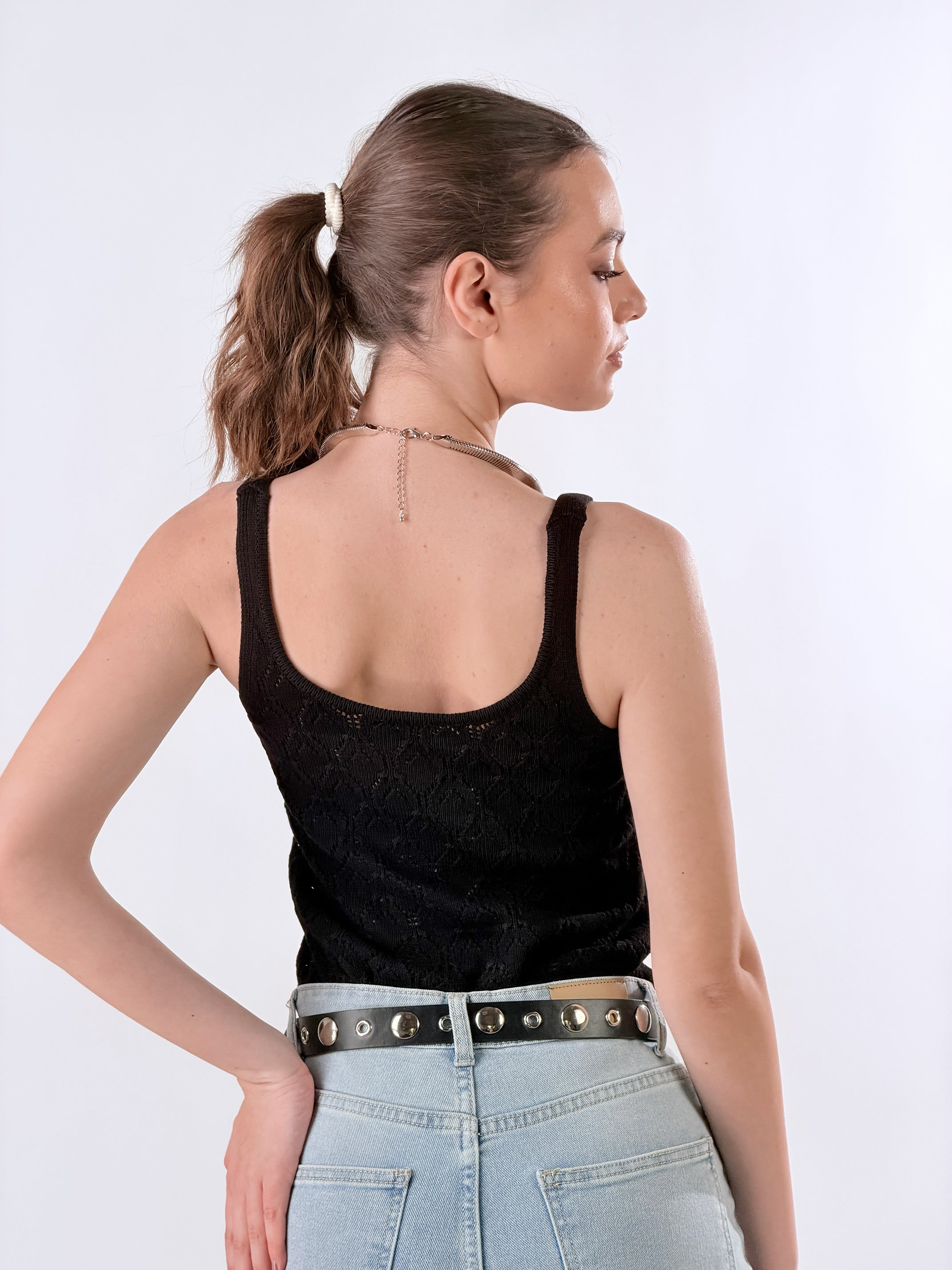 Top traforato in filo|Colore:Nero