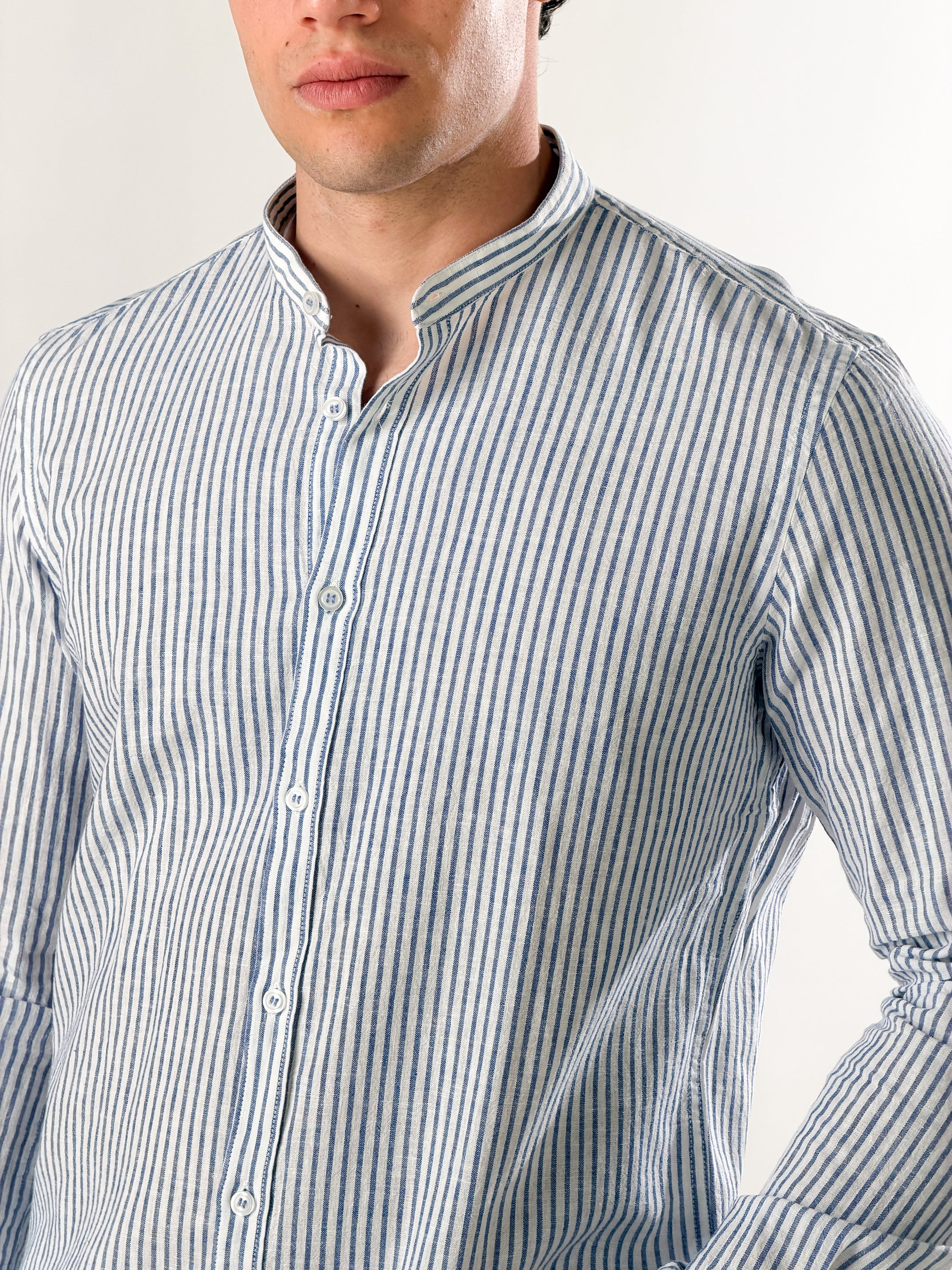 Camicia con maniche martingala|Colore:Bluette