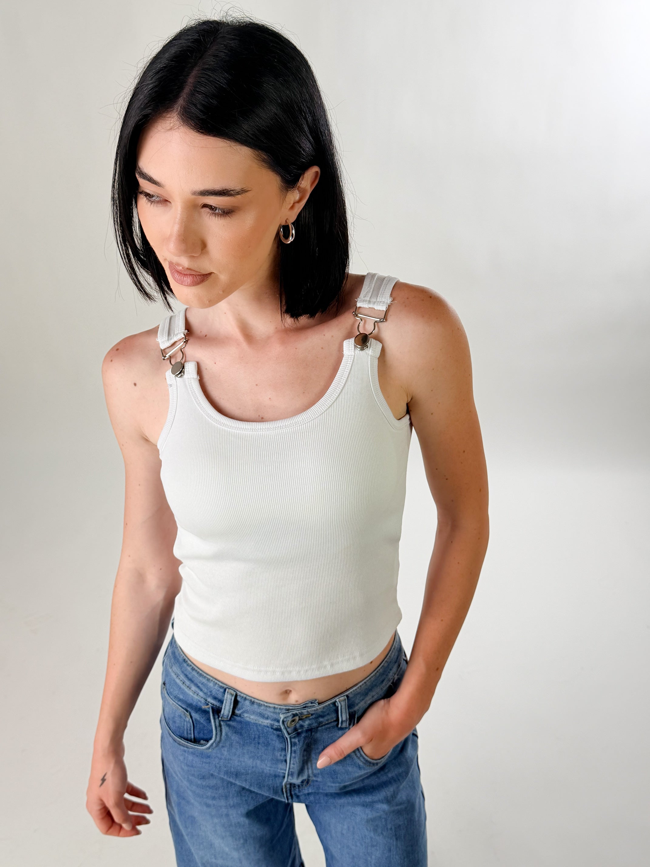 Top con fibbie|Colore:Bianco