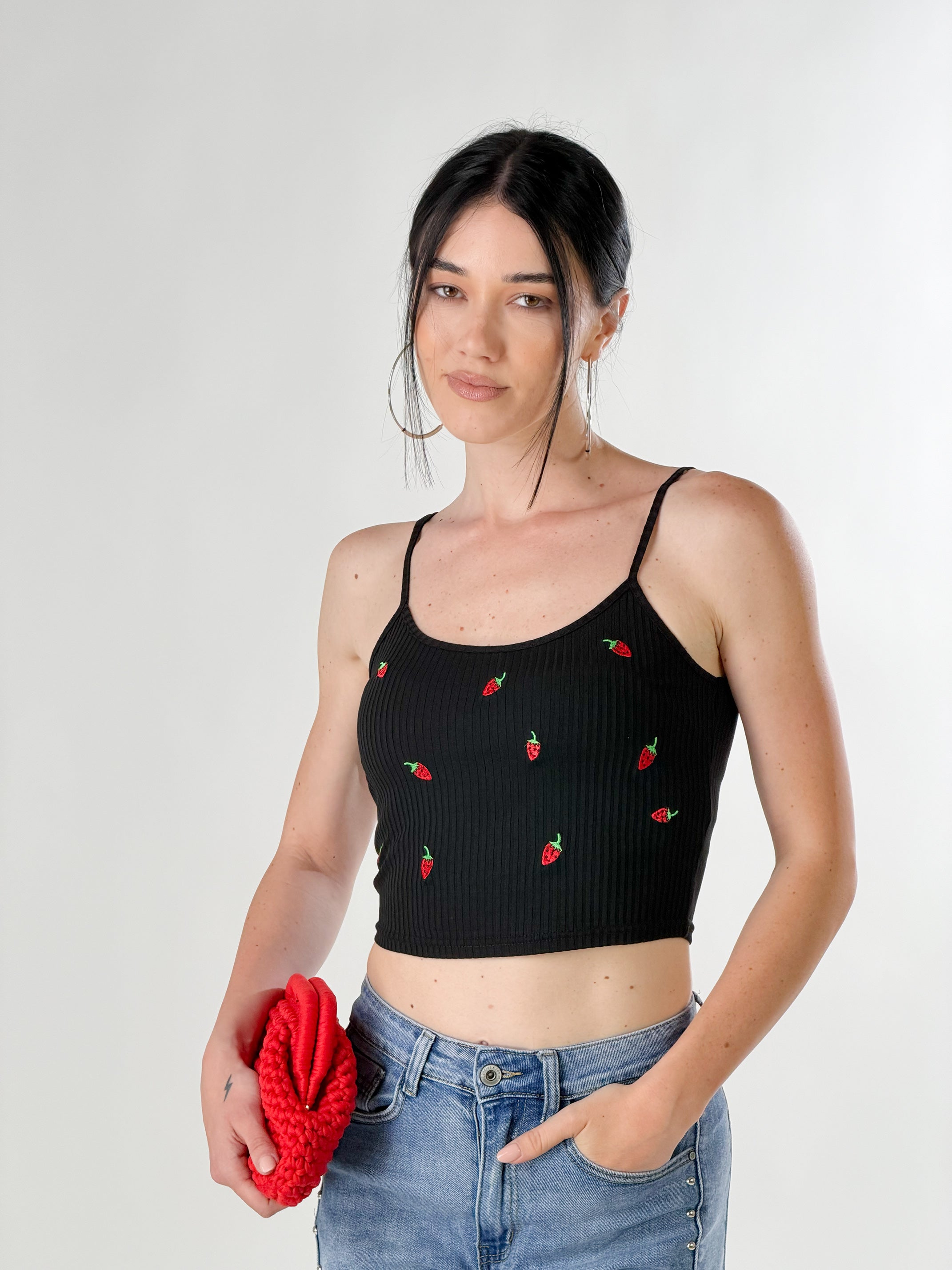 Top a costine con ricami fragole|Colore:Nero