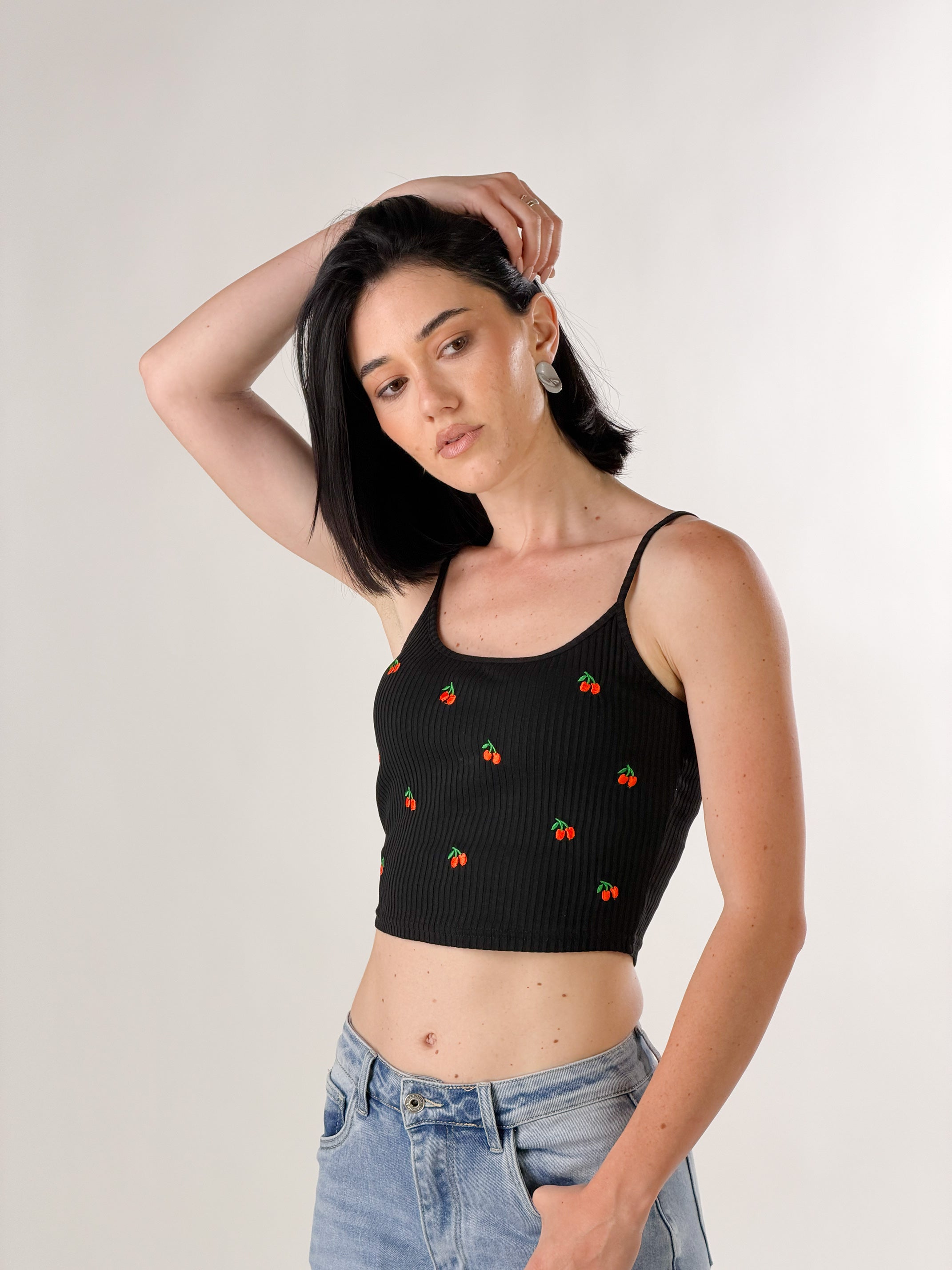 Top Cherry|Colore:Nero