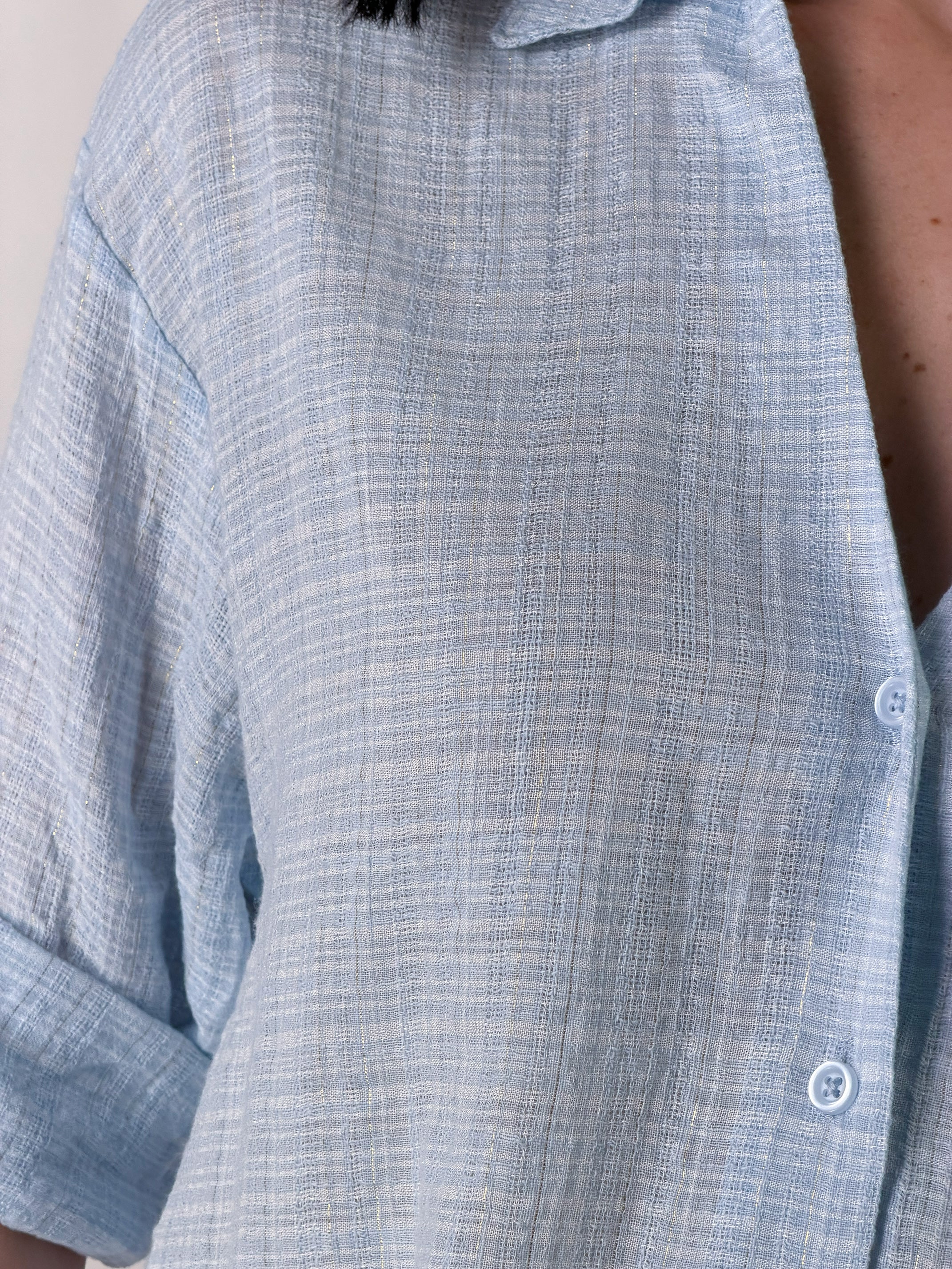 Camicia effetto fiammato con filato lurex oro|Colore:Celeste