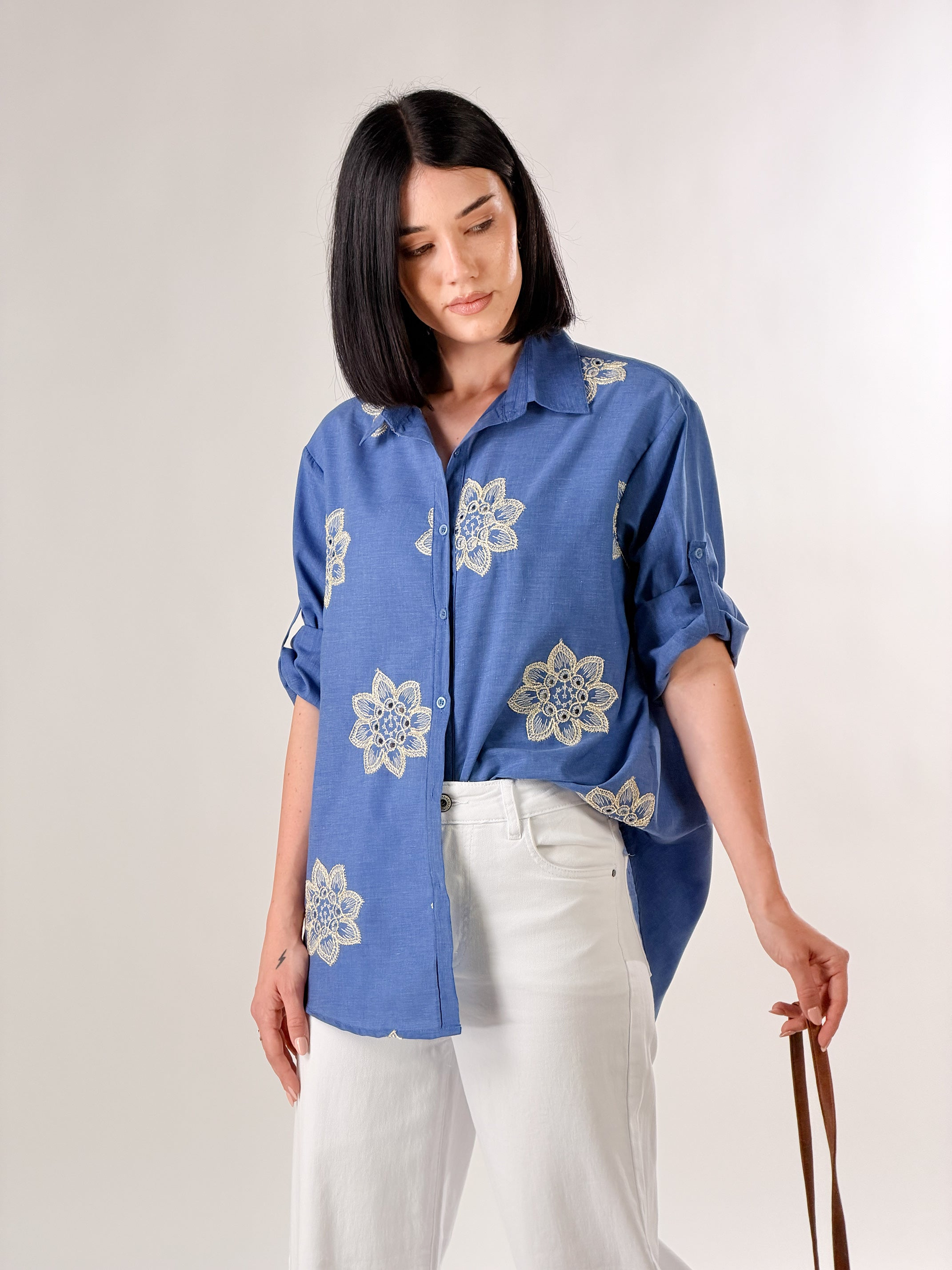 Camicia con ricami oro e avorio|Colore:Denim