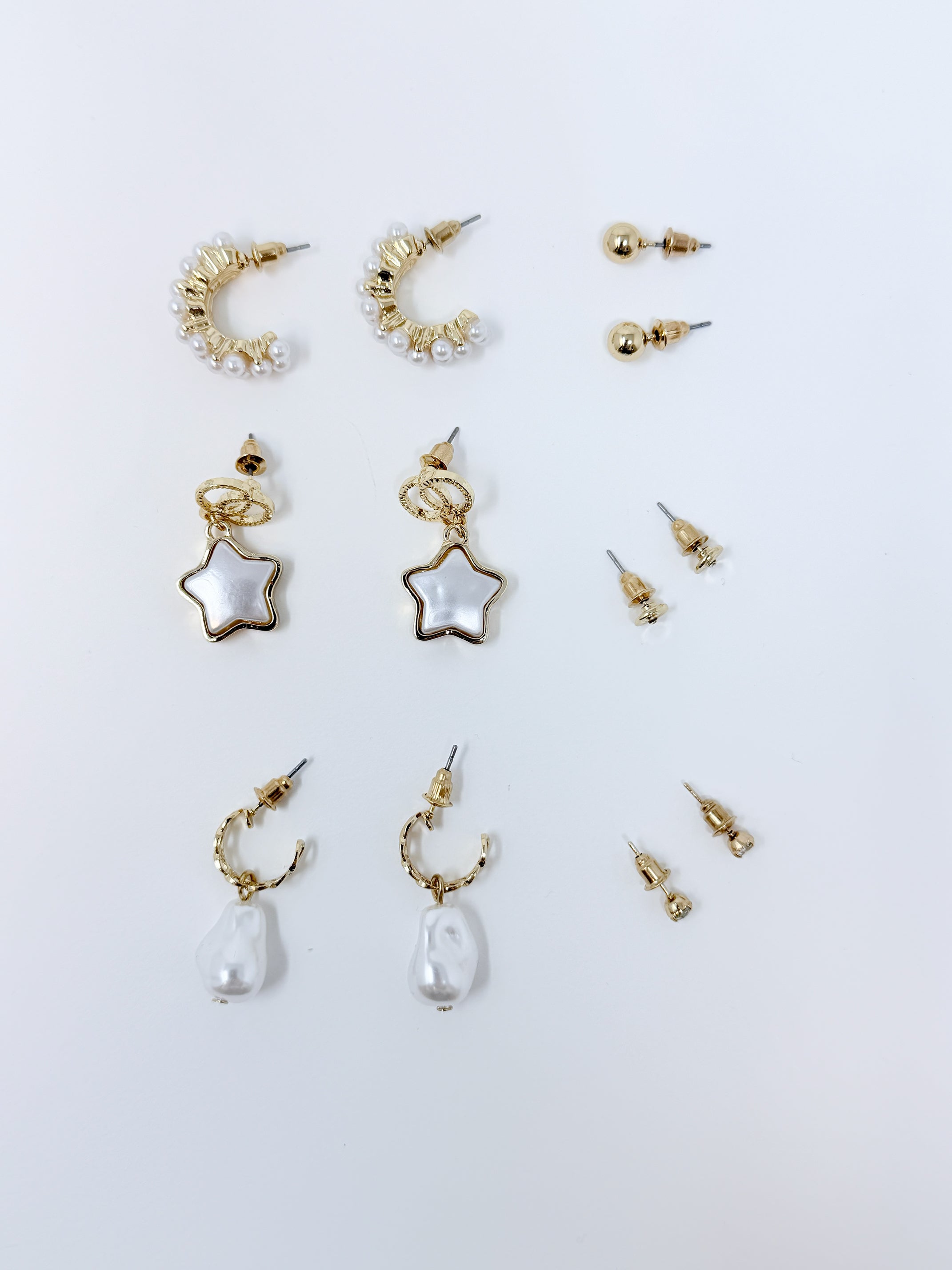 Set orecchini con effetto madre perla bianca|Colore:Oro