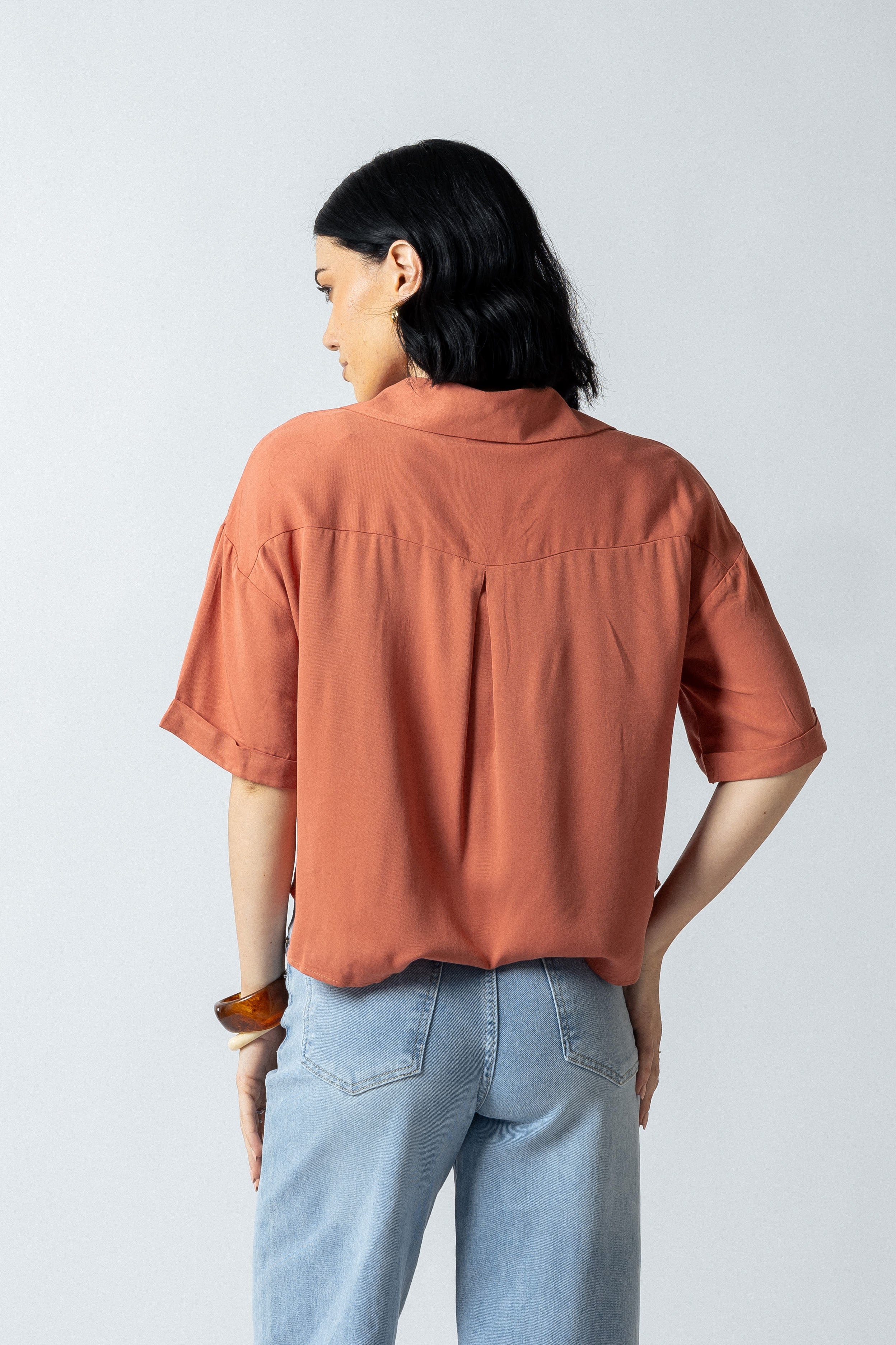 Camicia over crop con tasche|Colore:Terracotta