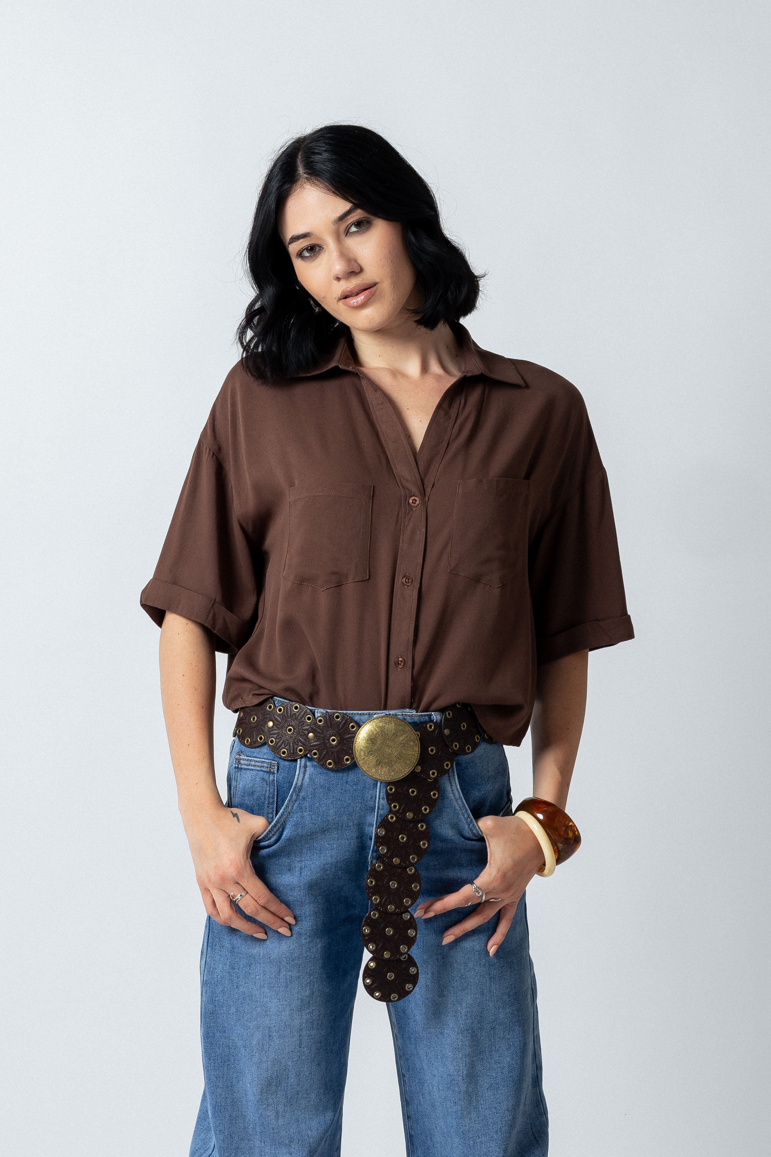 Camicia over crop con tasche|Colore:Tabacco