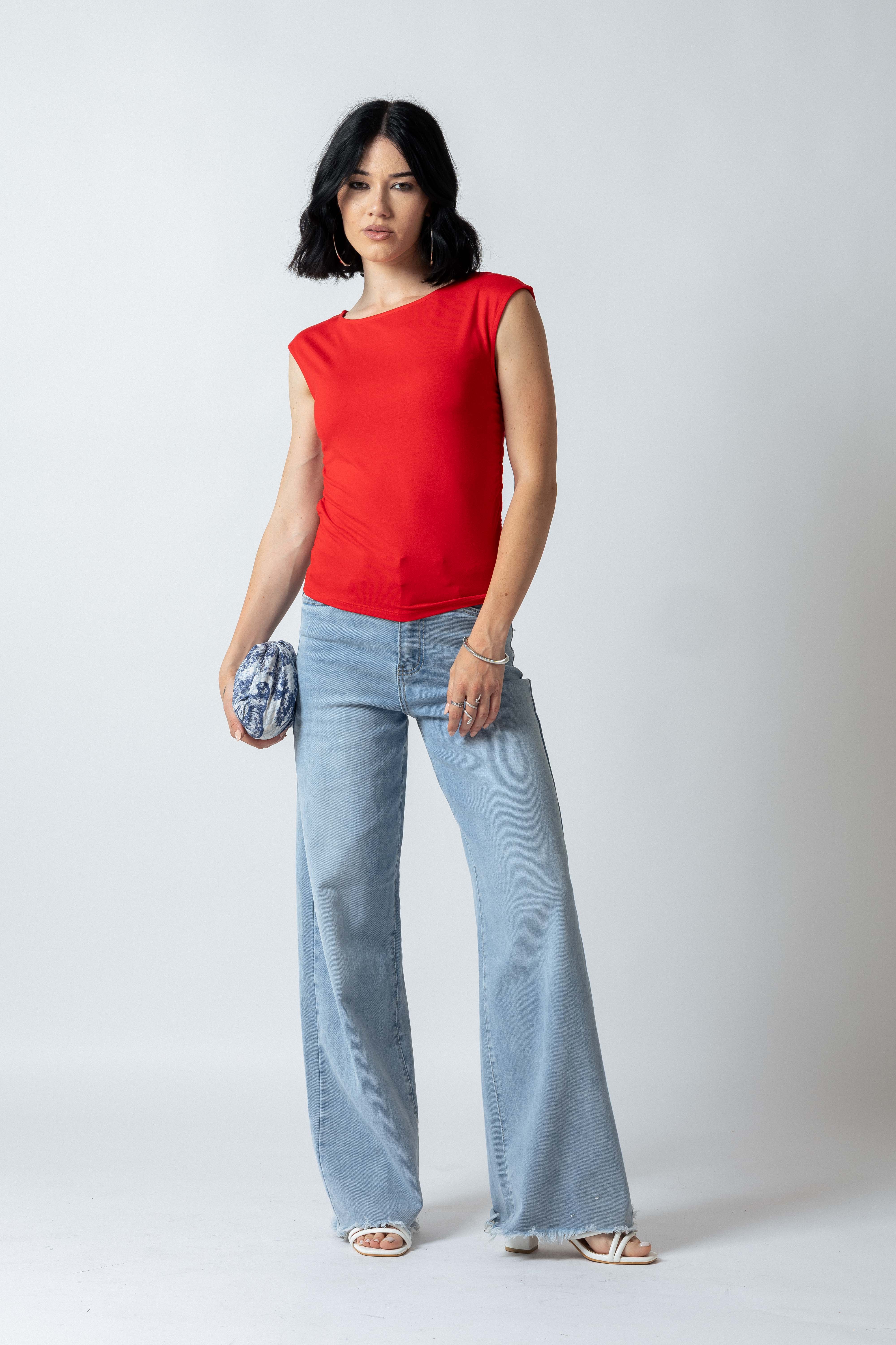 Maglia scollo barchetta con arriccio laterale|Colore:Rosso