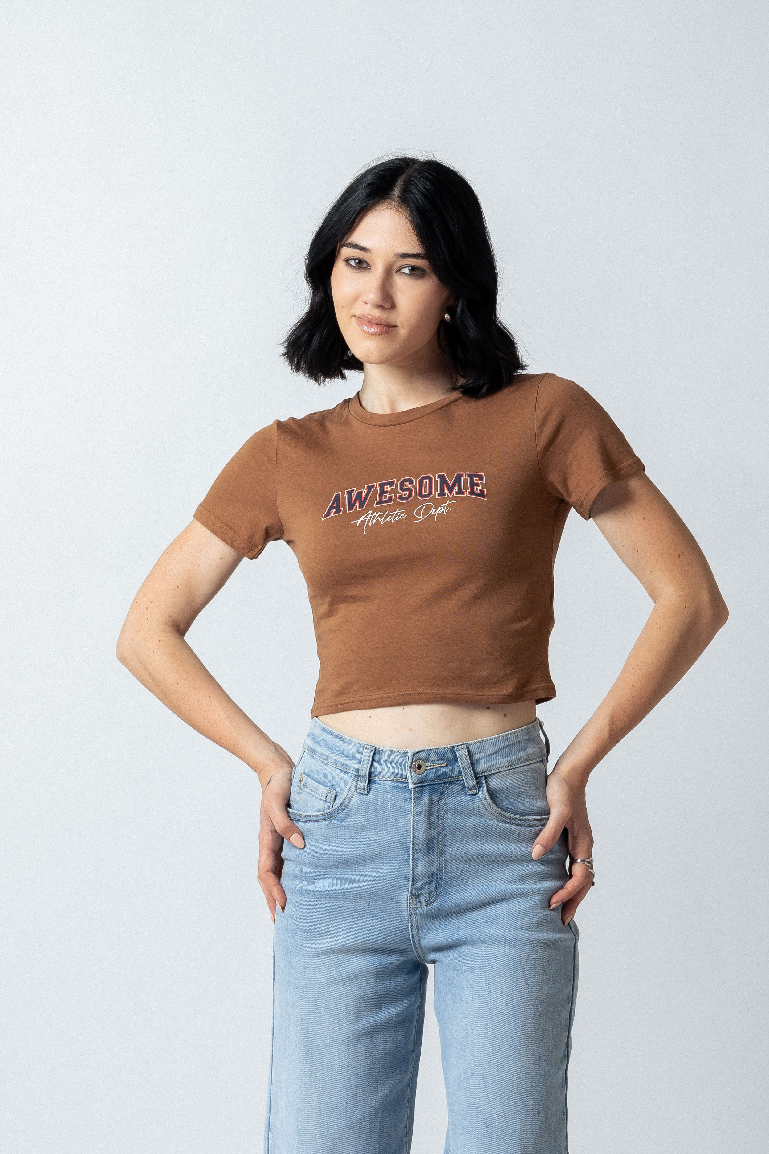 T-Shirt crop con stampa|Colore:Nocciola