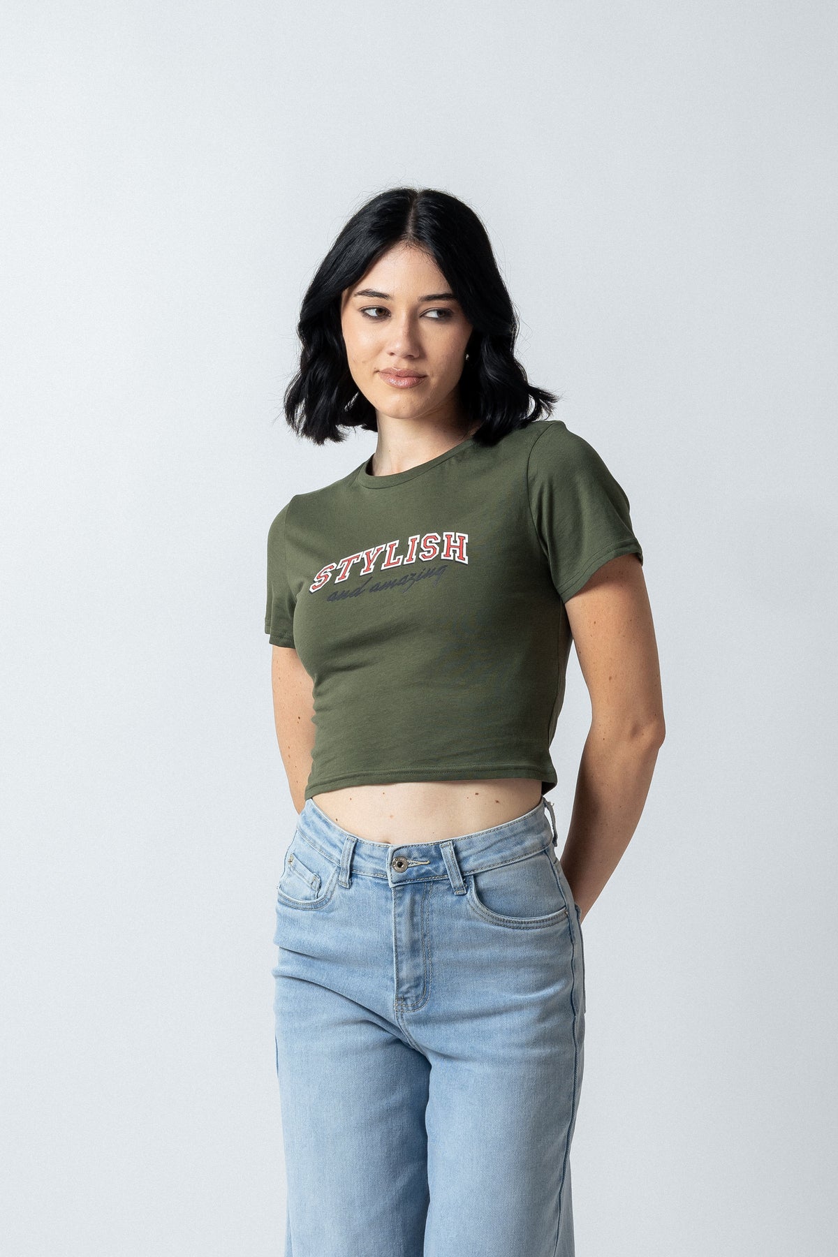 T-Shirt crop con stampa|Colore:Verde militare