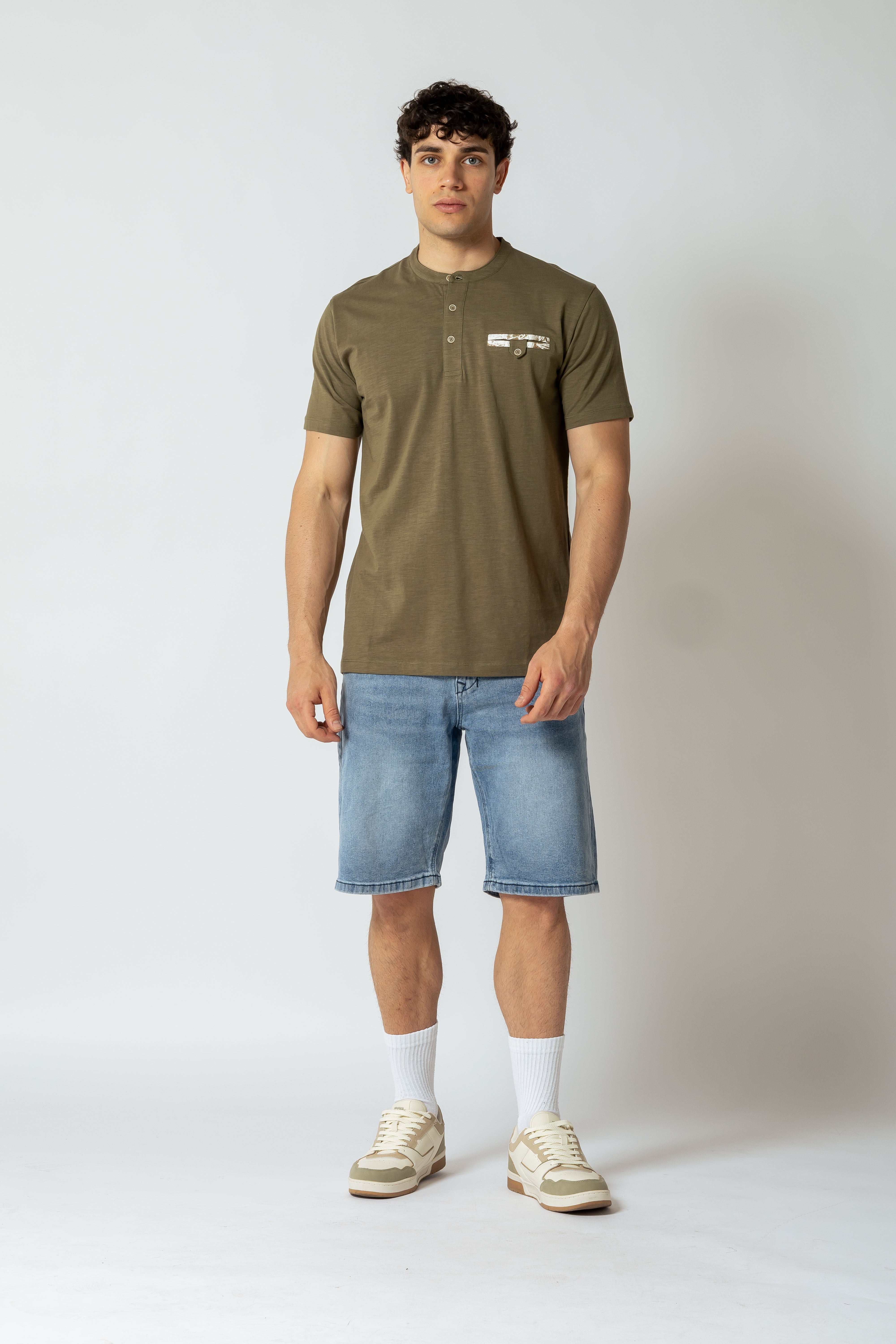 T-shirt serafino con taschino|Colore:Verde salvia