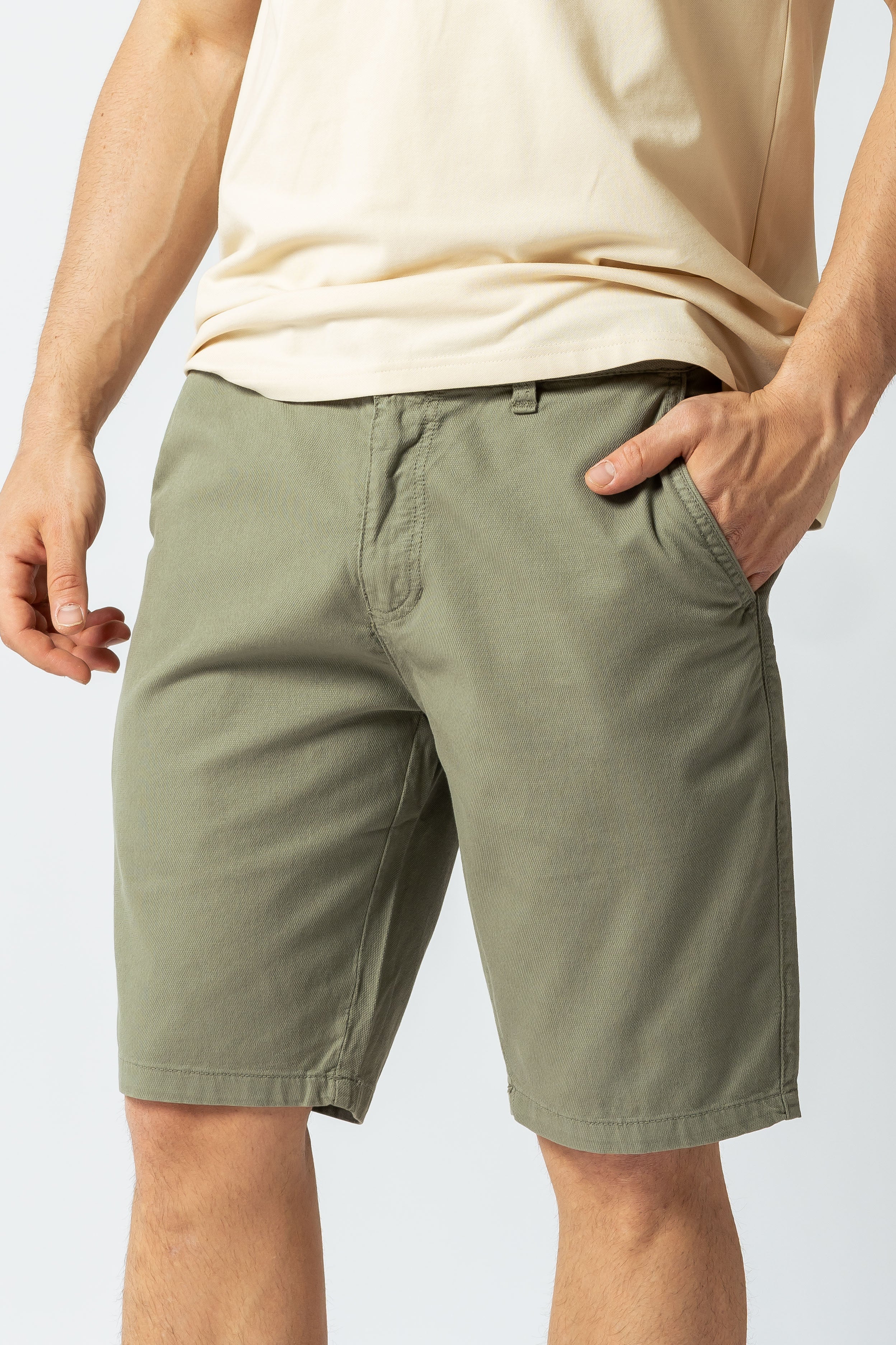 Bermuda con trama |Colore:Verde