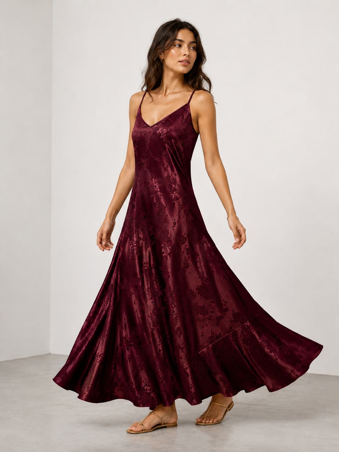 Abito Satin Damascato|Colore:Bordeaux