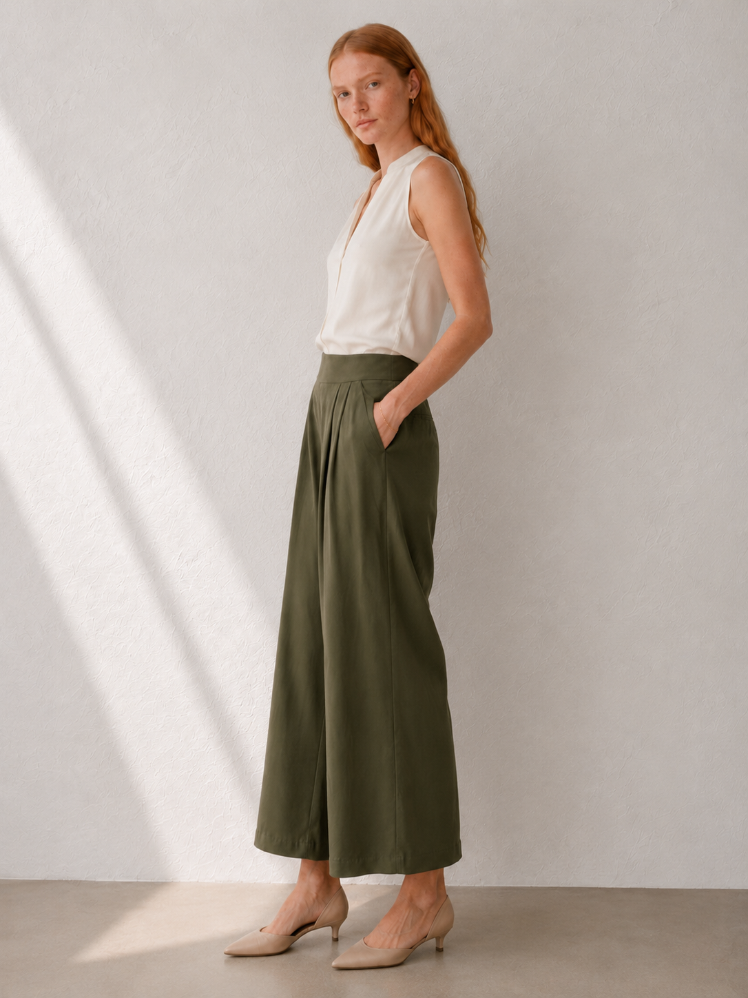 Pantalone Cropped con pince|Colore:Militare