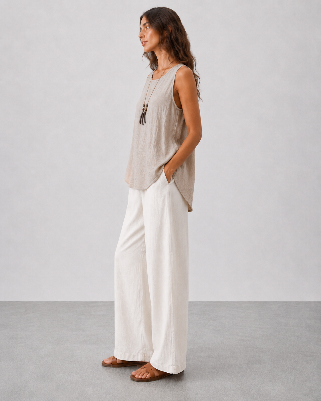 Canotta con collana |Colore:Fango