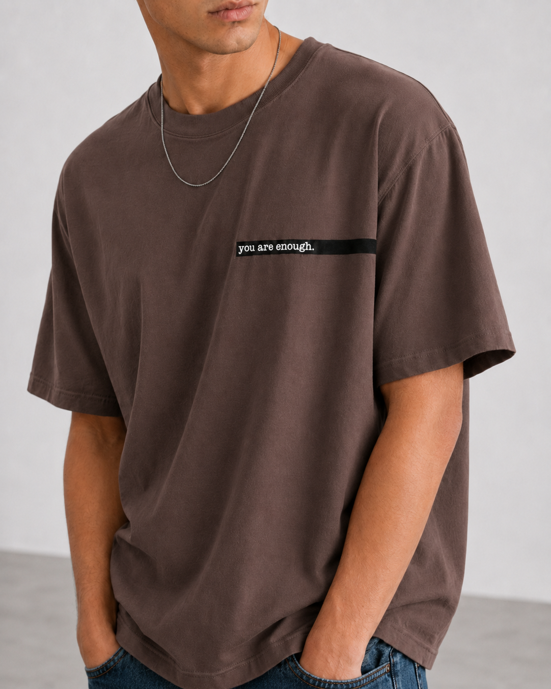 T-Shirt Liverpool "you are enough" Loose Fit|Colore:Cioccolato