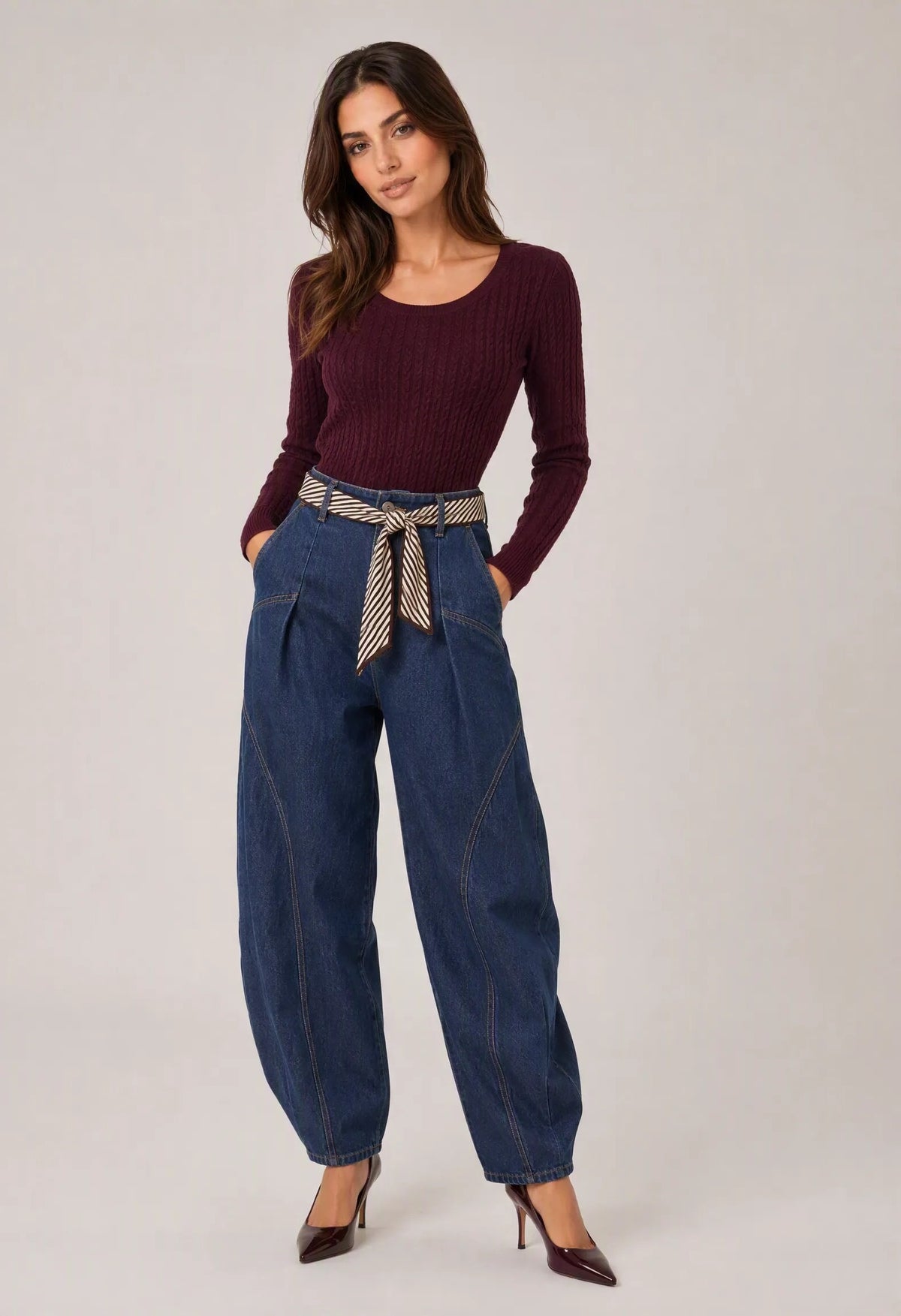 Maglia scollo a U con lavorazione a trecce|Colore:Burgundy