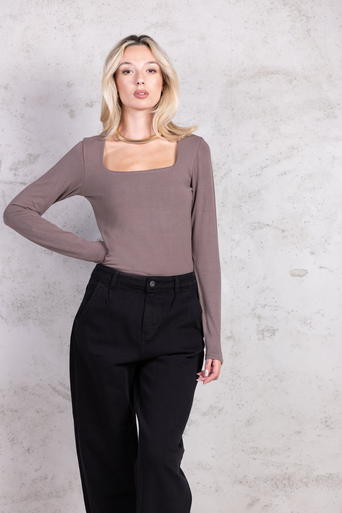 Maglia scollo quadrato|Colore:Talpa
