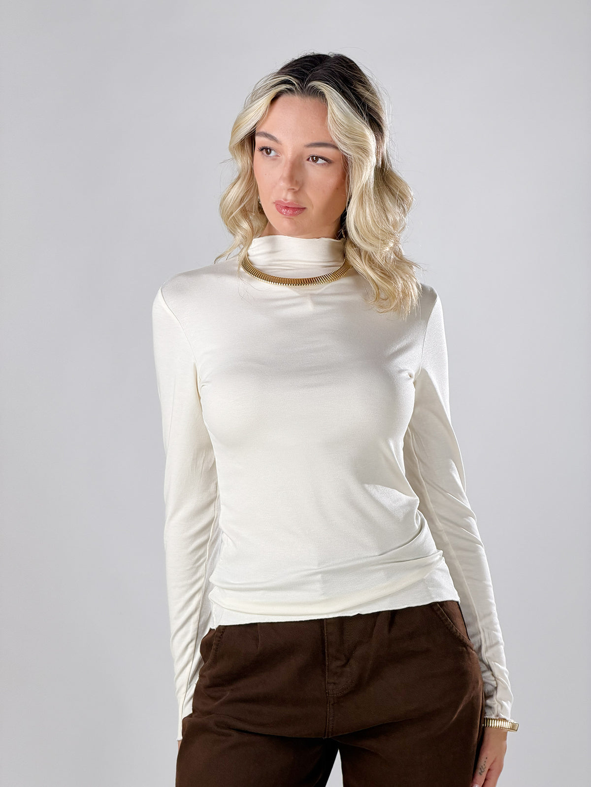 Maglia lupetto con collo ad orlo ondulato|Colore:Beige