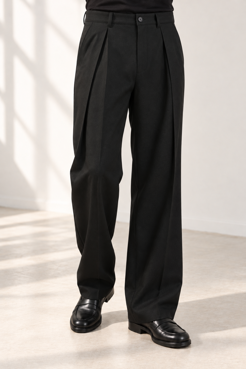 Pantaloni wide-leg con pinces|Colore:Nero