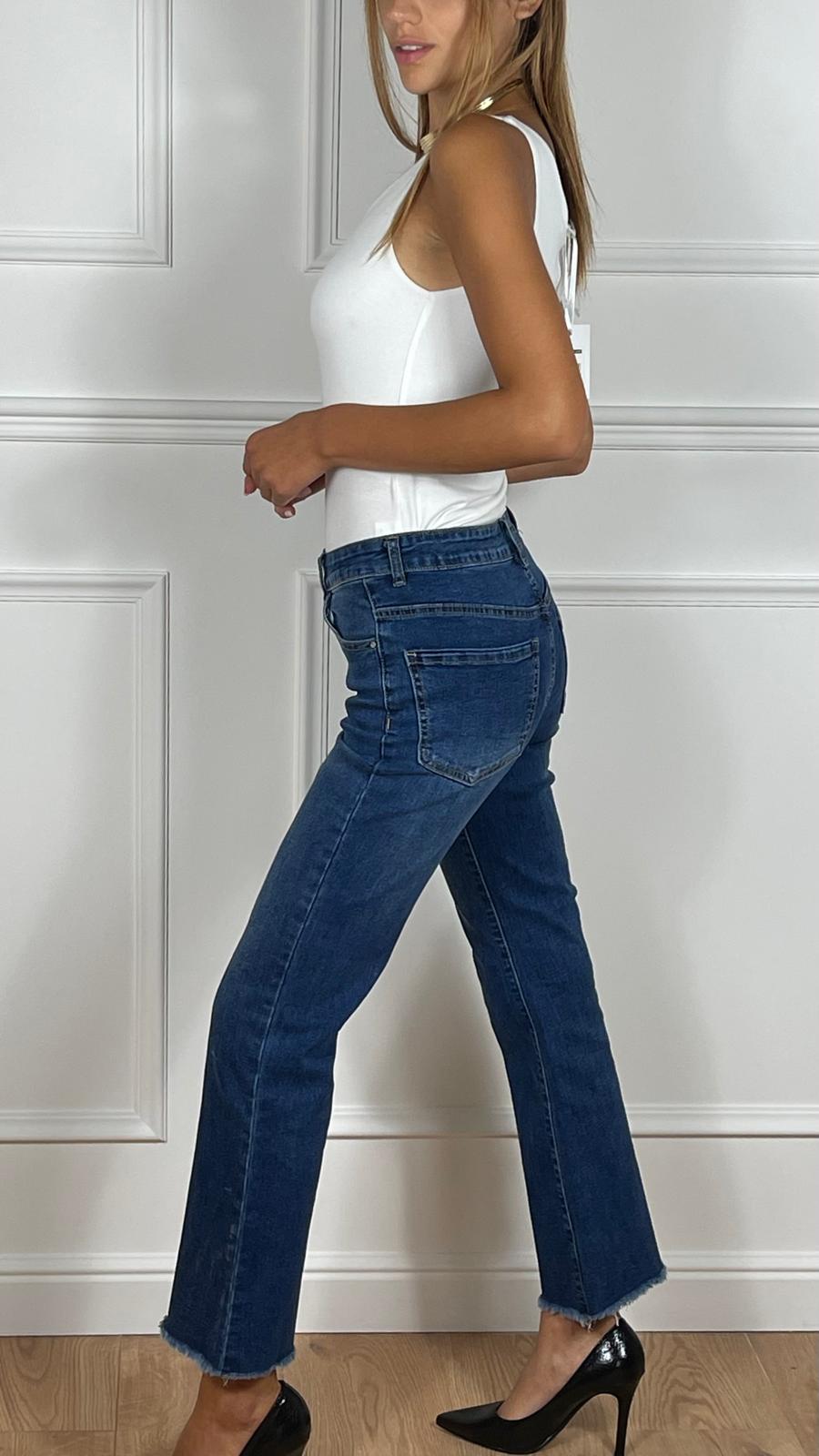 Jeans zampetta fondo sfrangiato