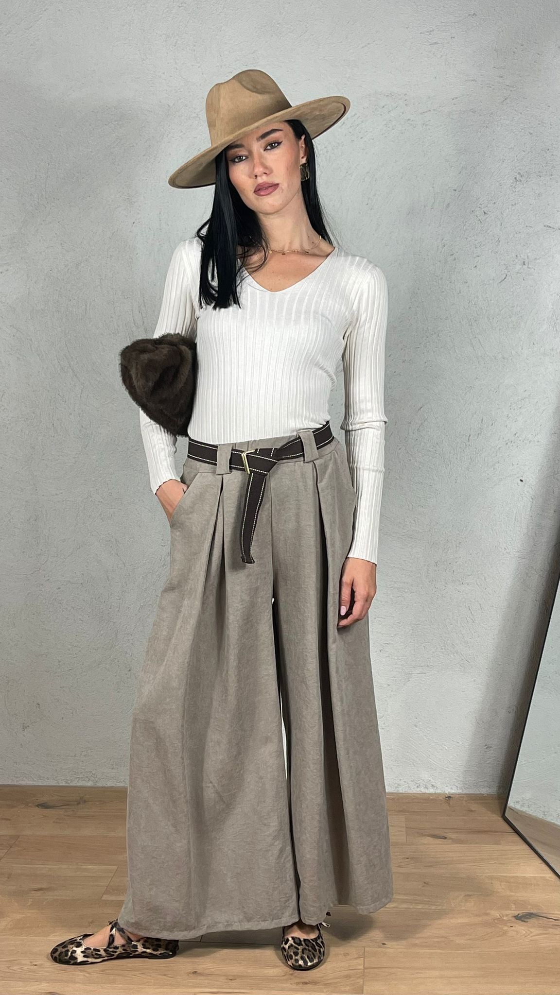 Maglia Scollo V costina