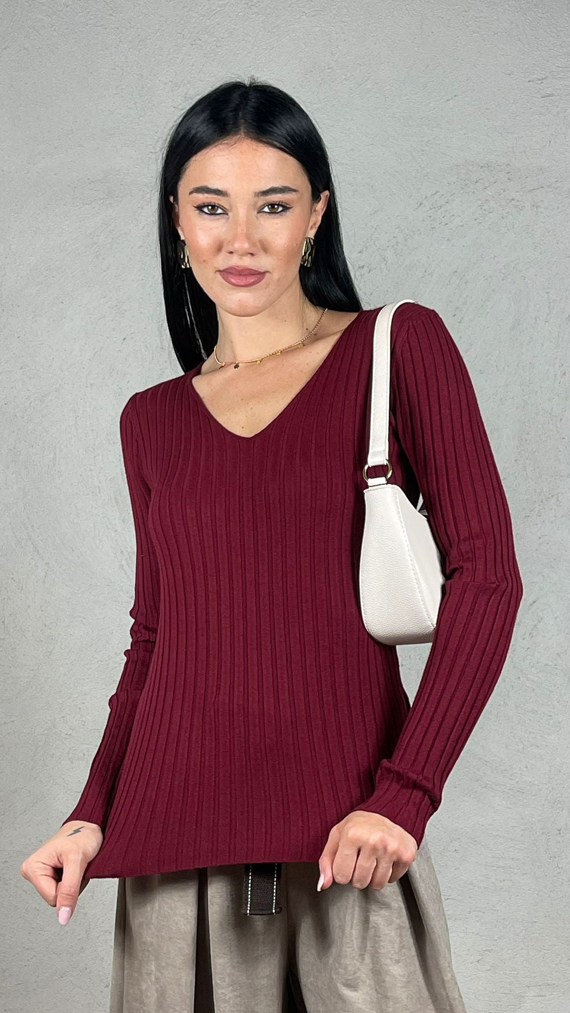 Maglia Scollo V costina