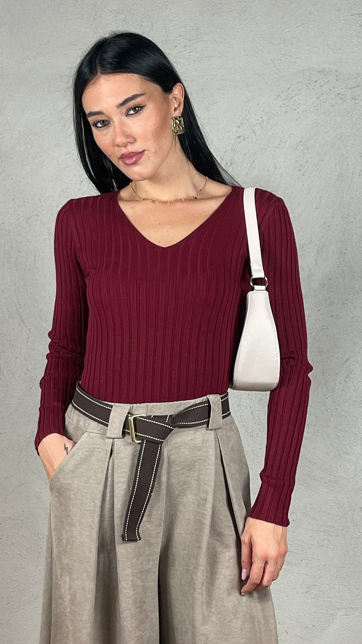 Maglia Scollo V costina