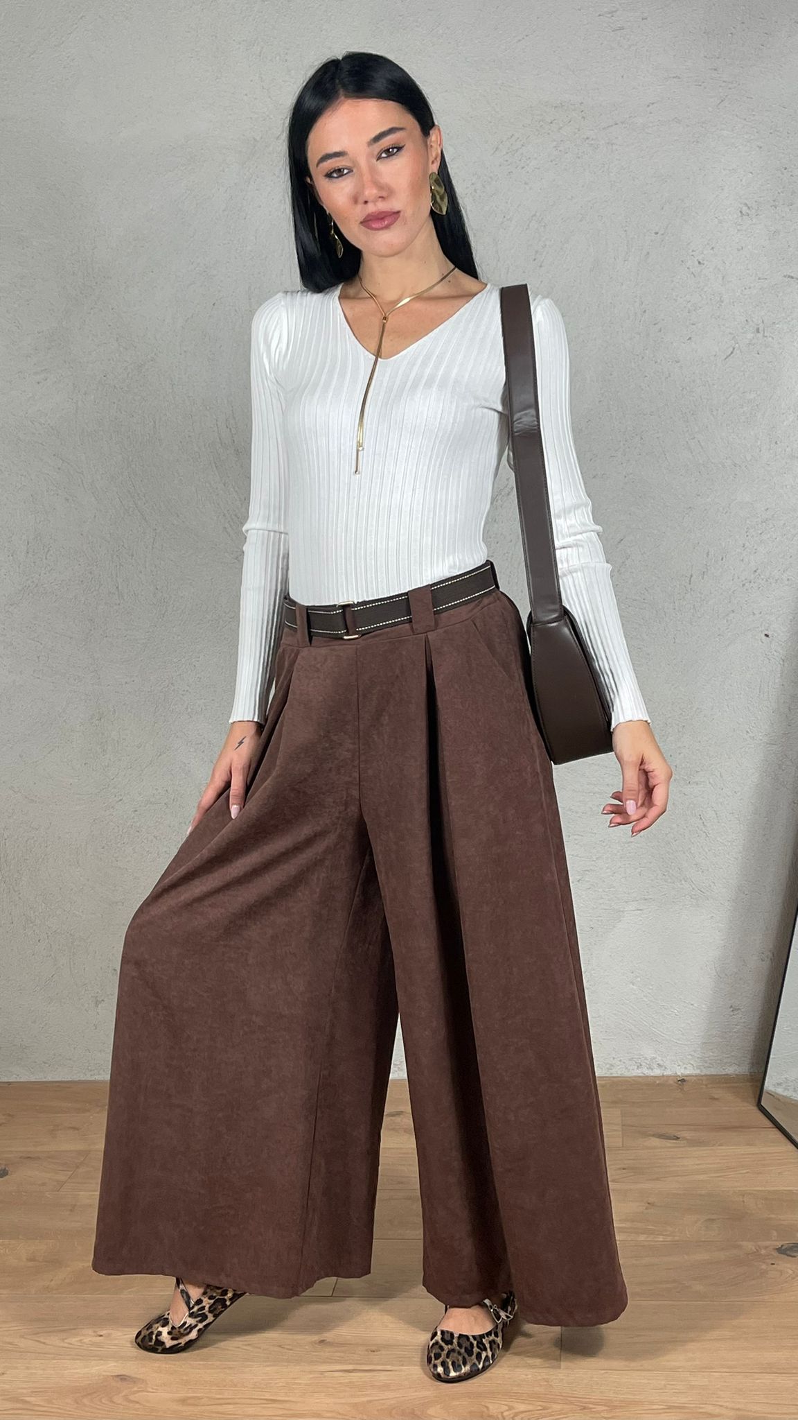 Maglia Scollo V costina