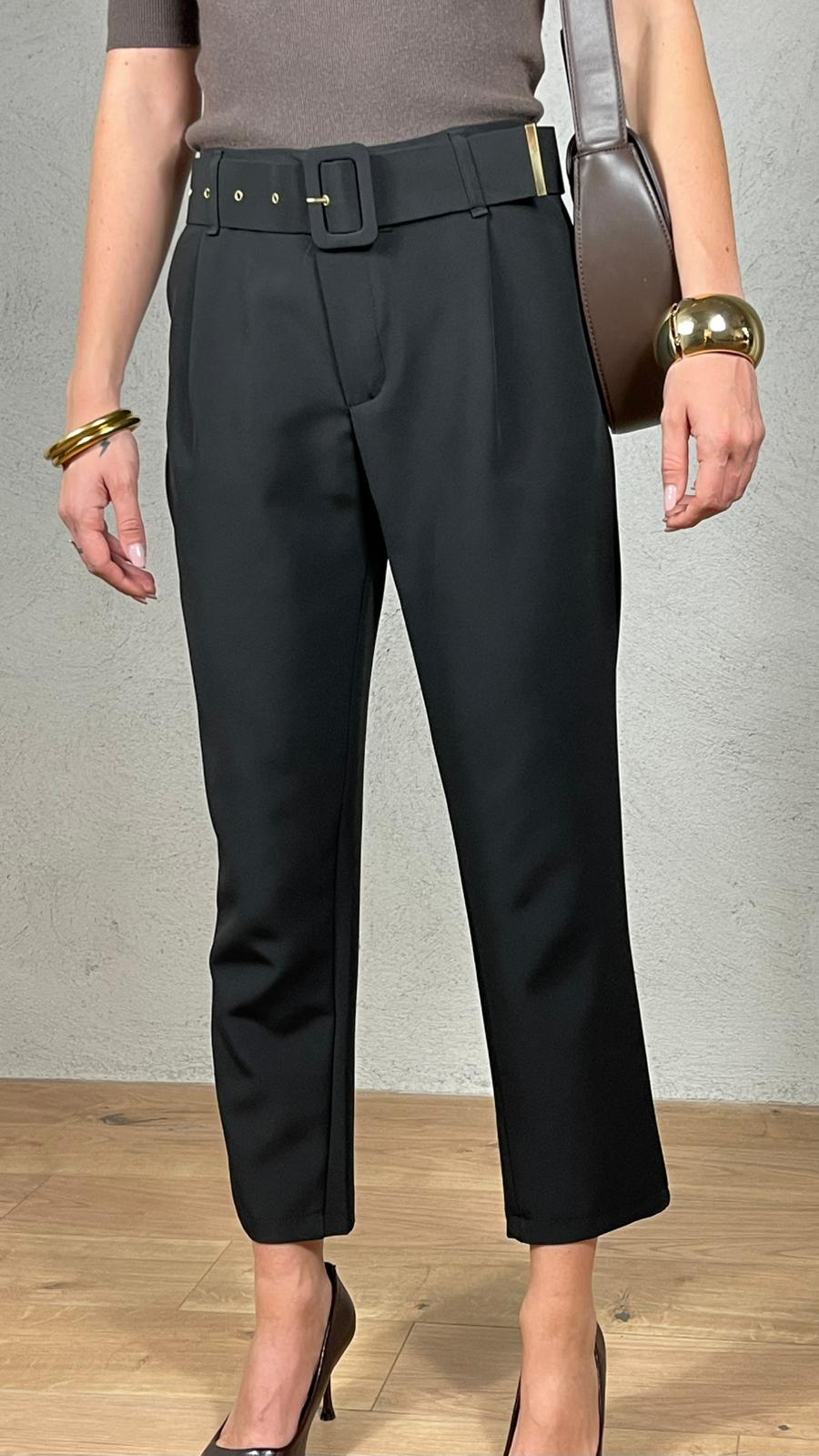 Pantalone fluido con cinta