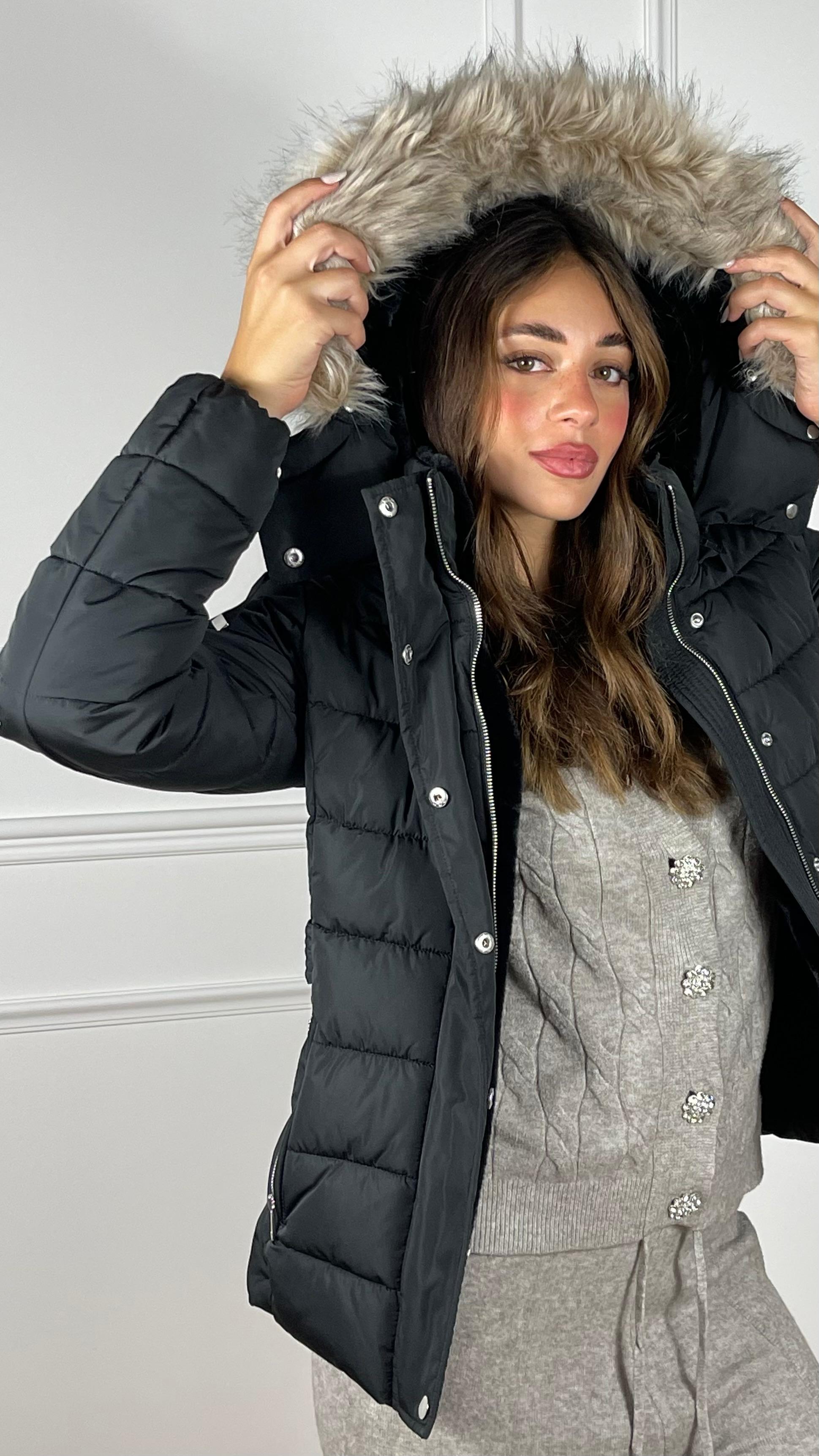 Piumino con Cappuccio effetto pelliccia