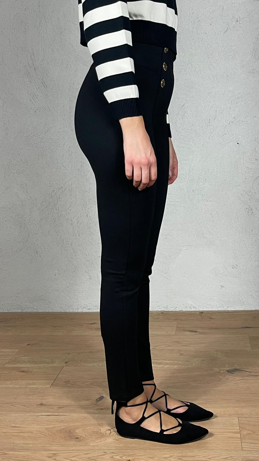 Leggings six button