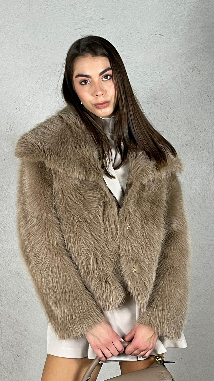 Cappotto corto Effetto Pelliccia