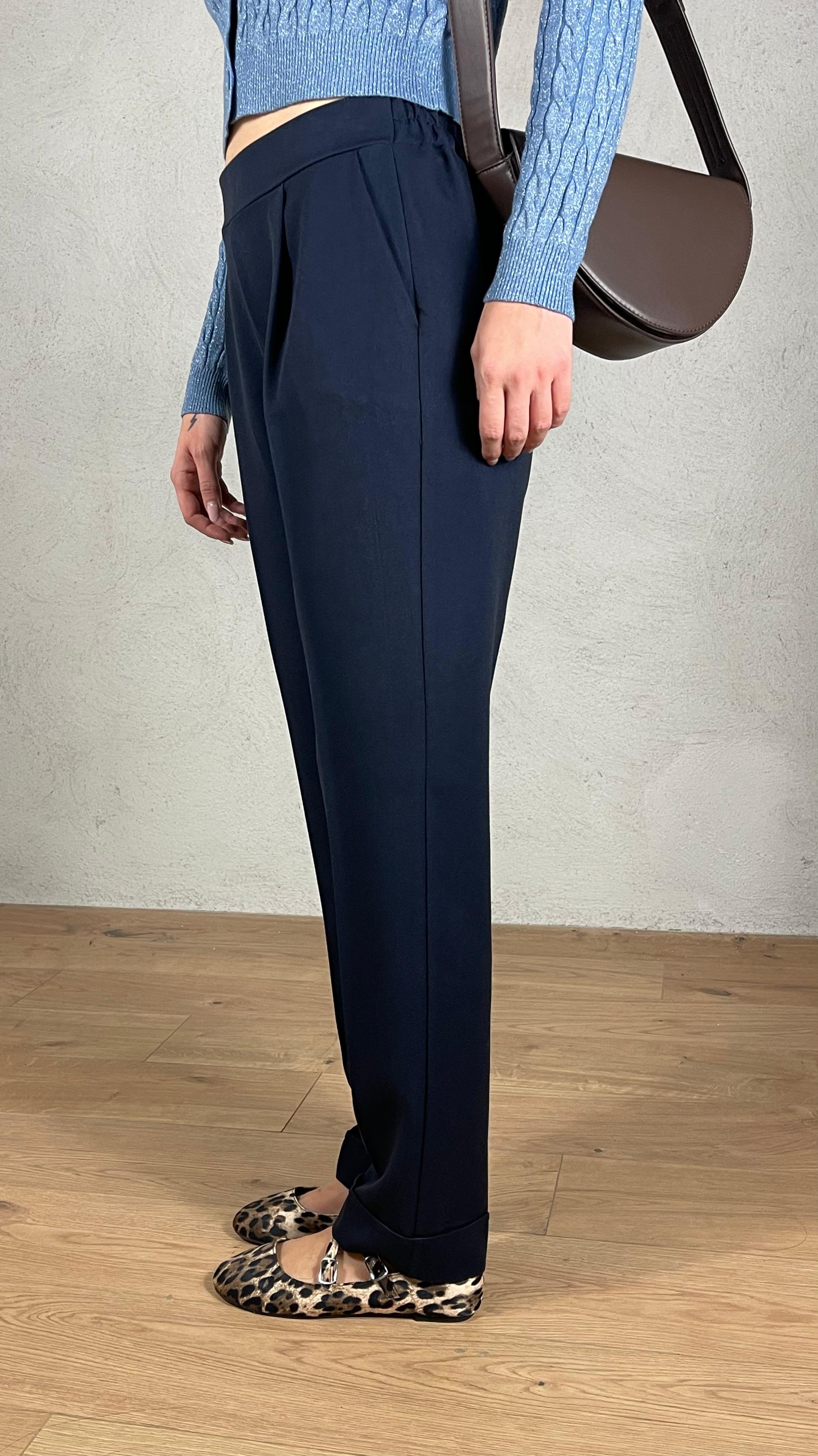 Pantalone a sigaretta con risvolto