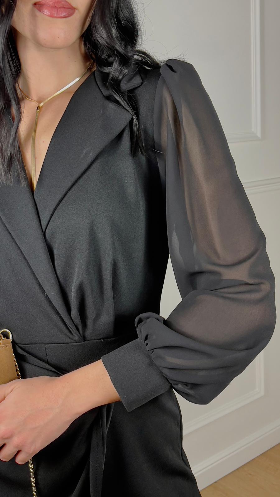 Tuta con accessorio oro