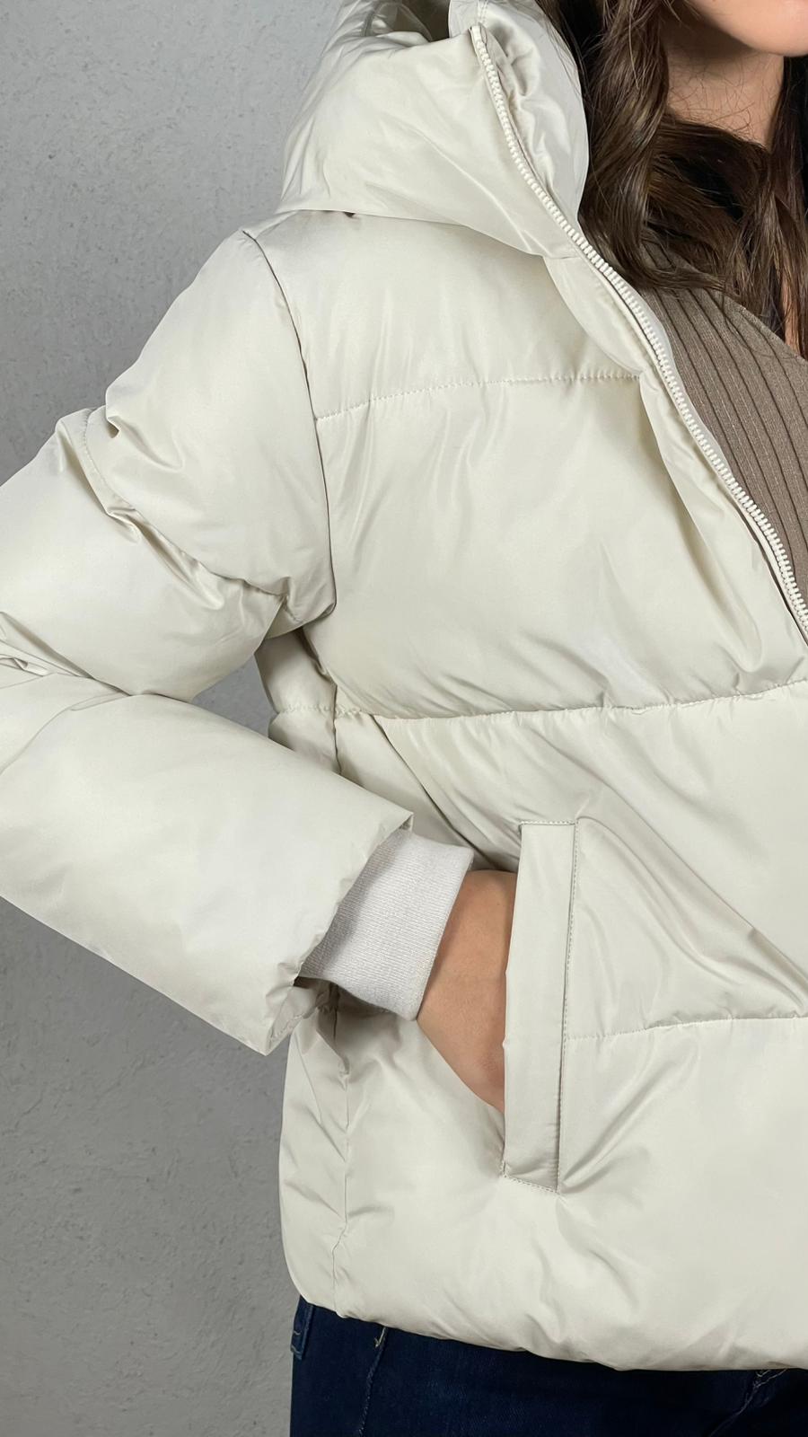 GIUBBOTTO CON CAPPUCCIO