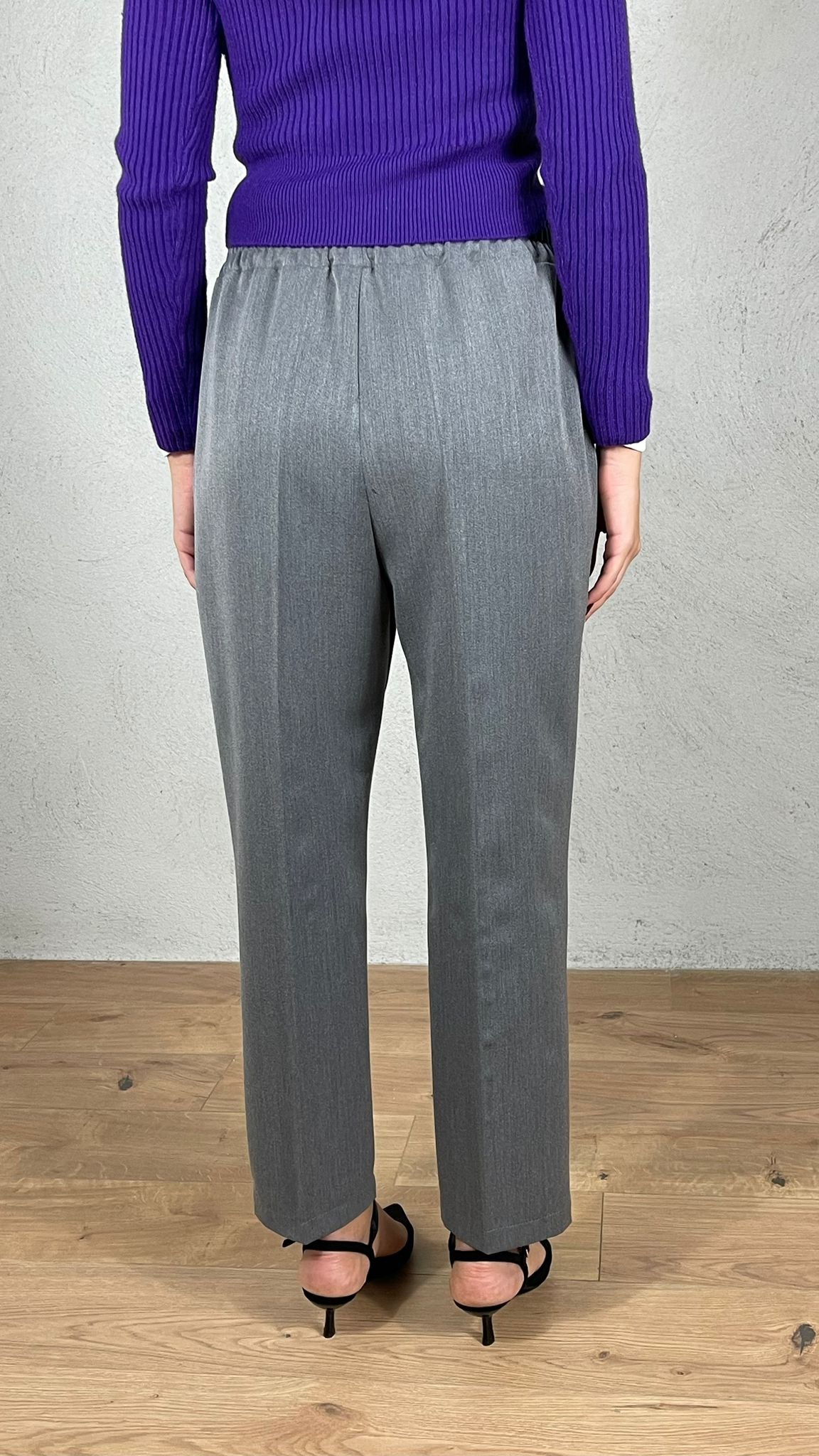 Pantalone con elastico in vita