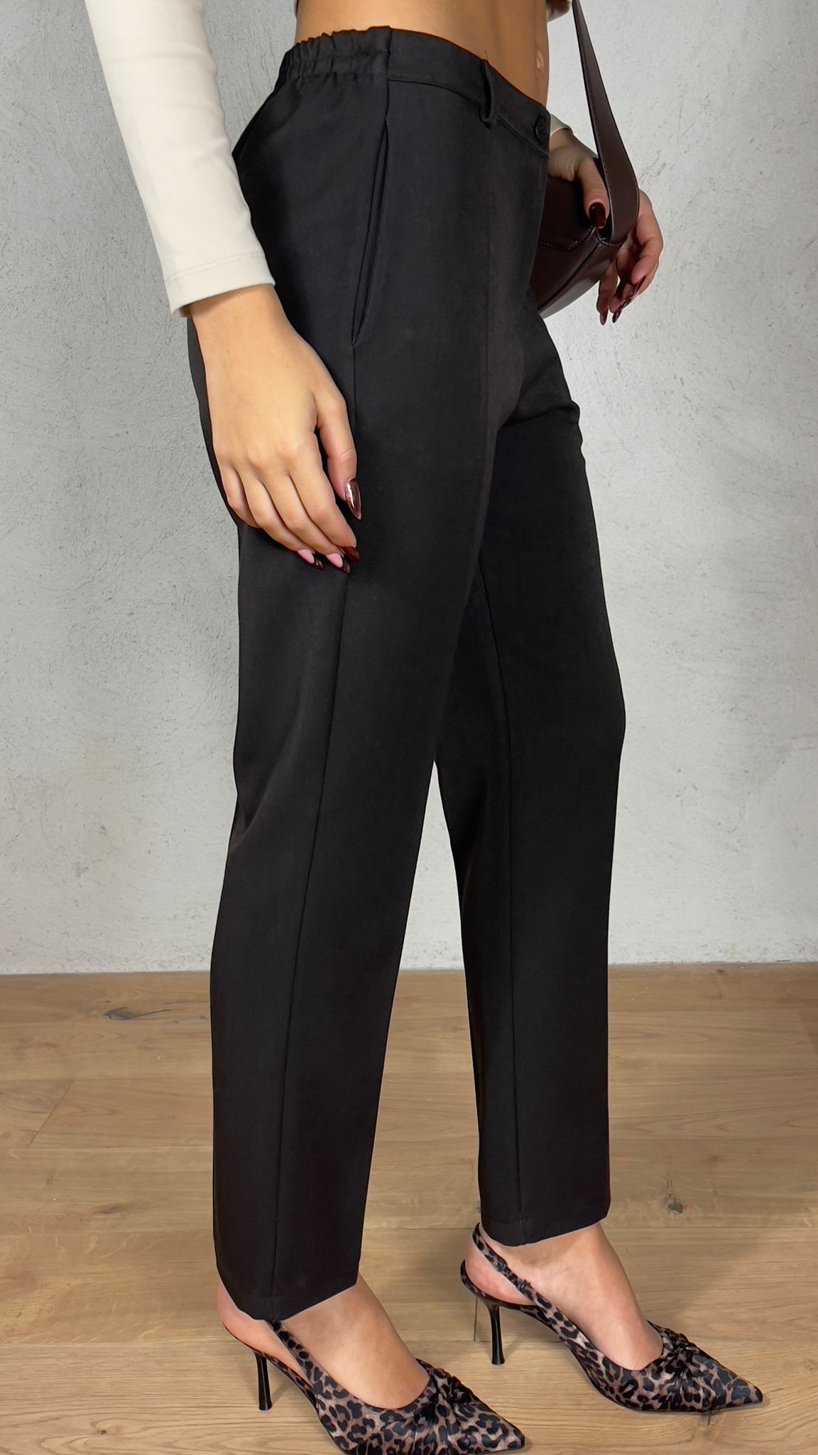 Pantalone a sigaretta