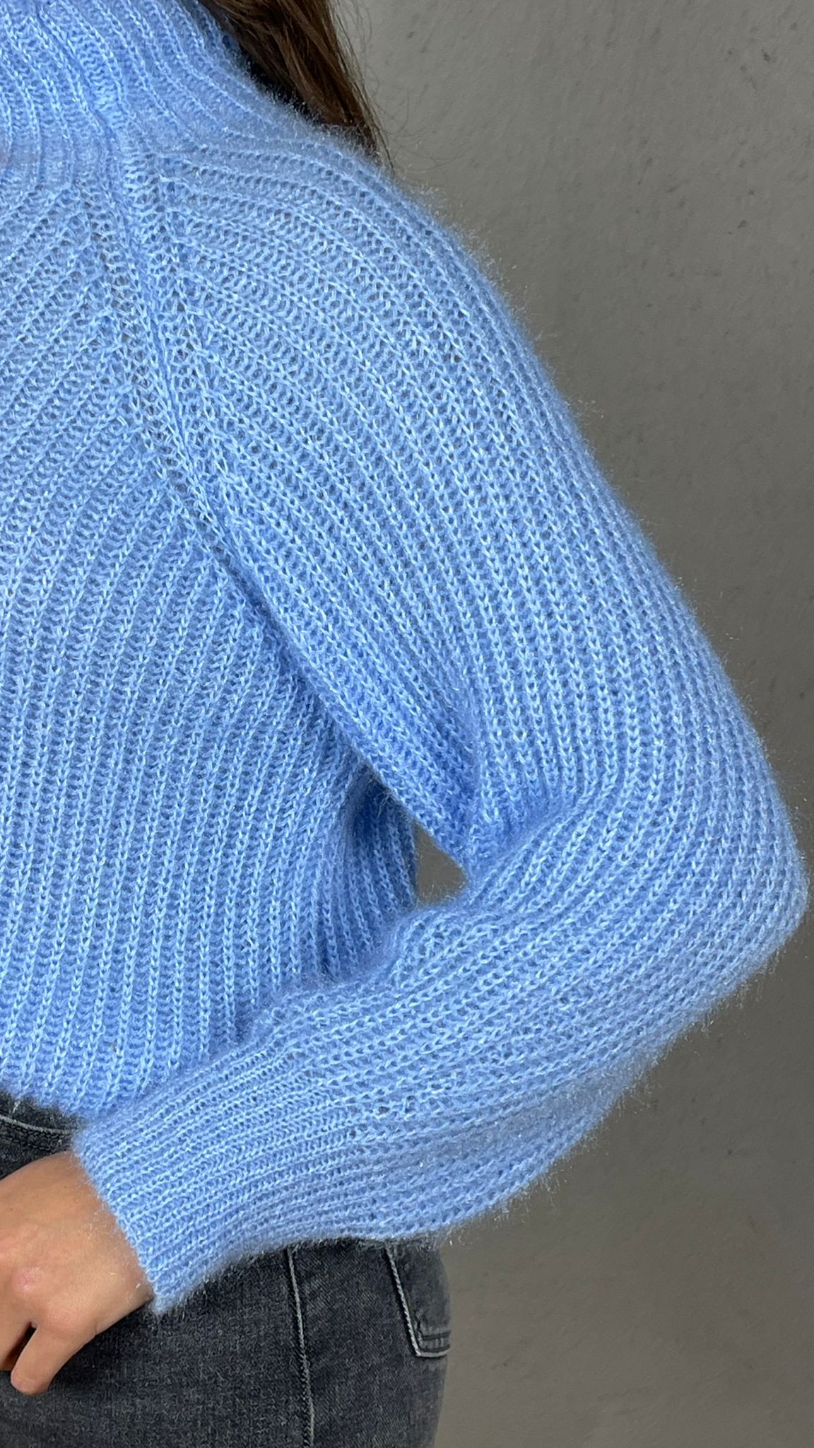 Pullover effetto Mohair collo lupetto