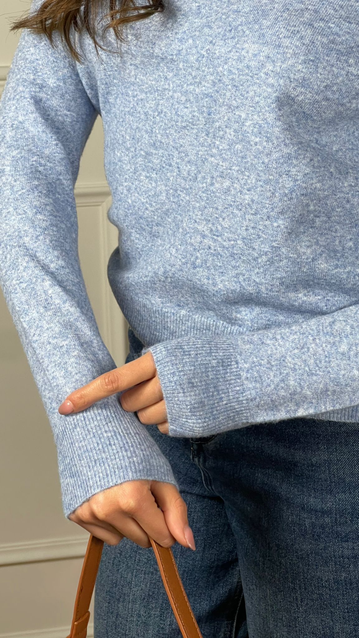 Maglia charms cuore scollo ovale