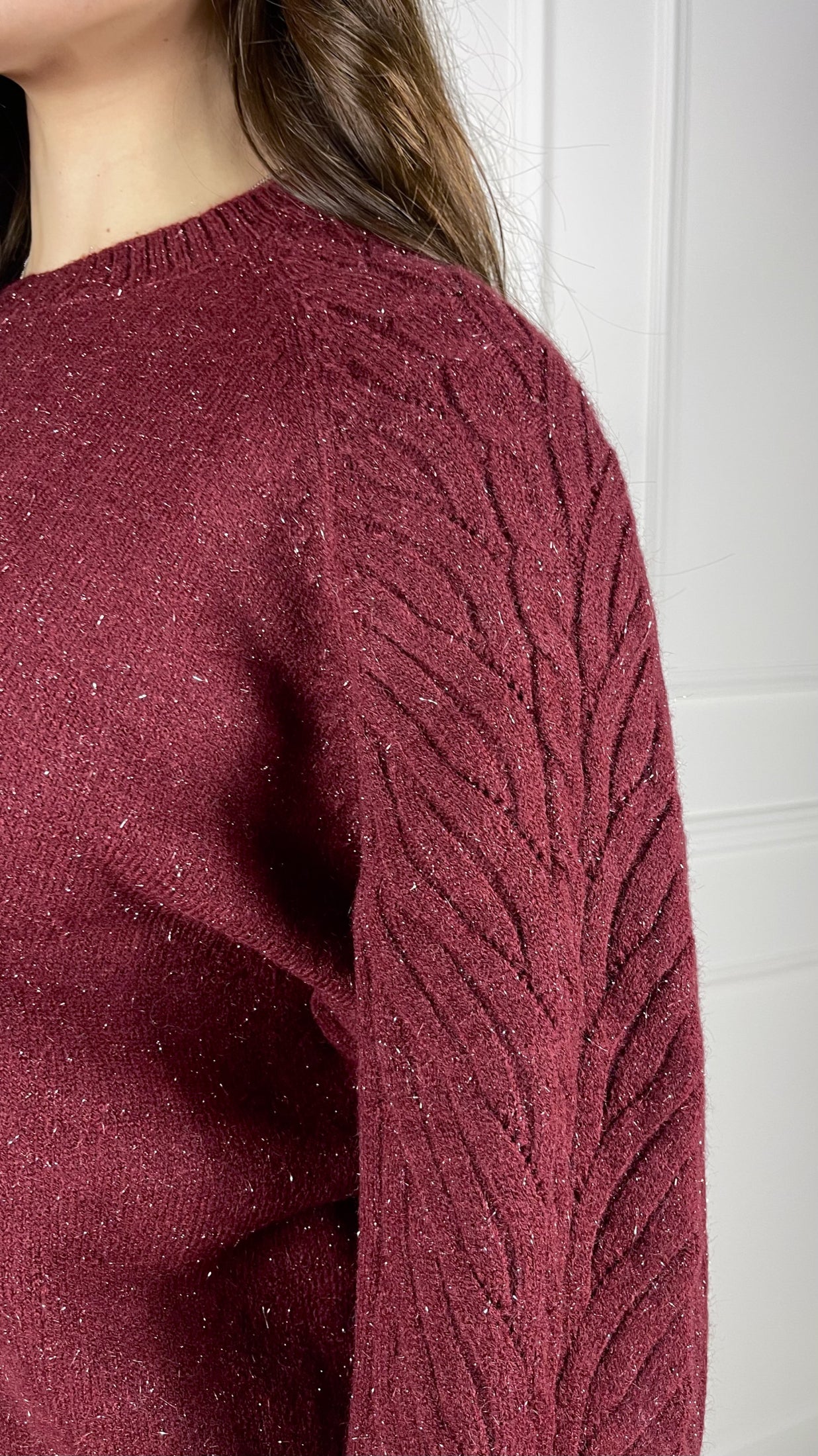 Maglione con treccia sulla spalla