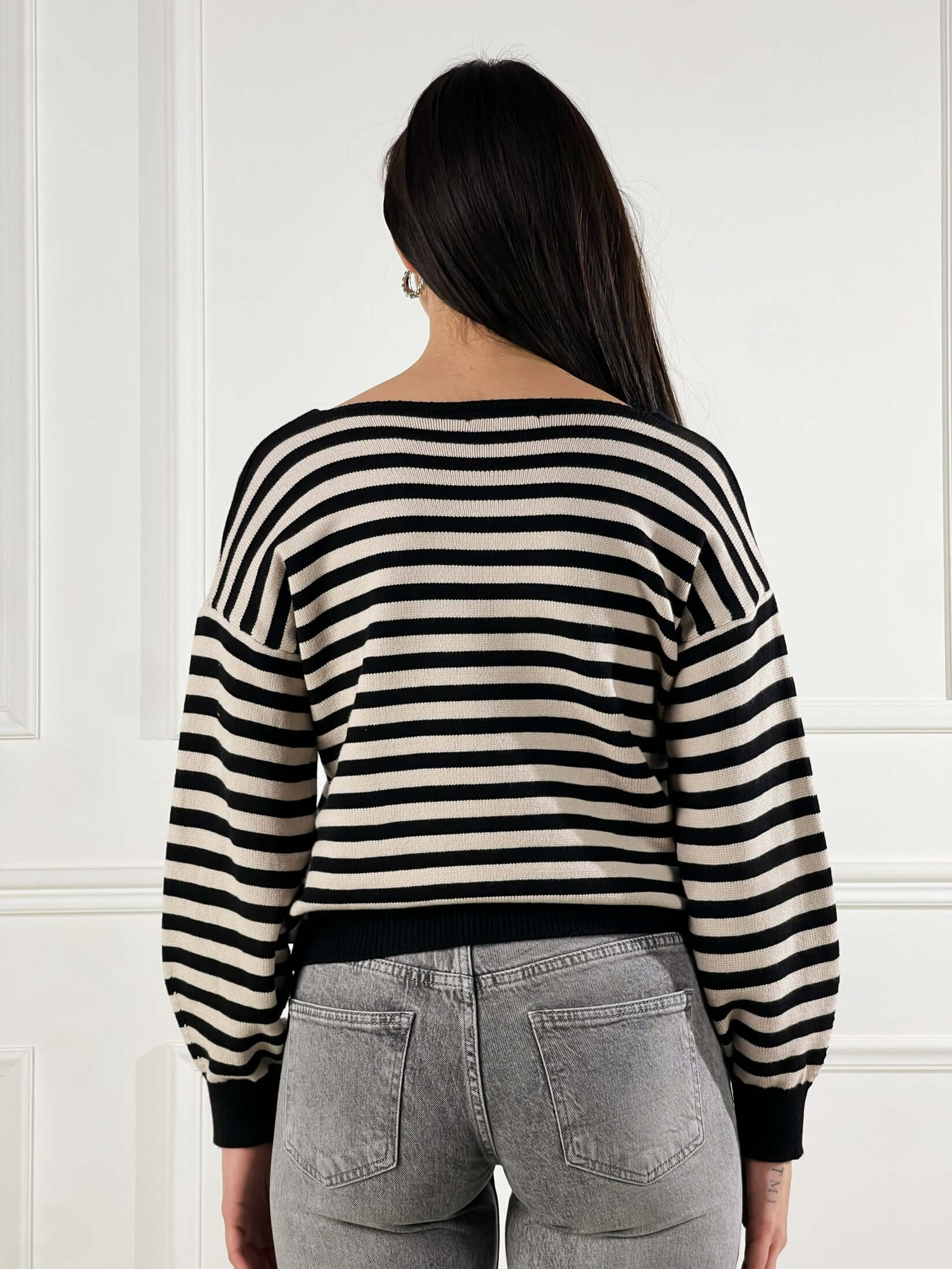 Maglia scollo V a righe|Colore:Beige/nero