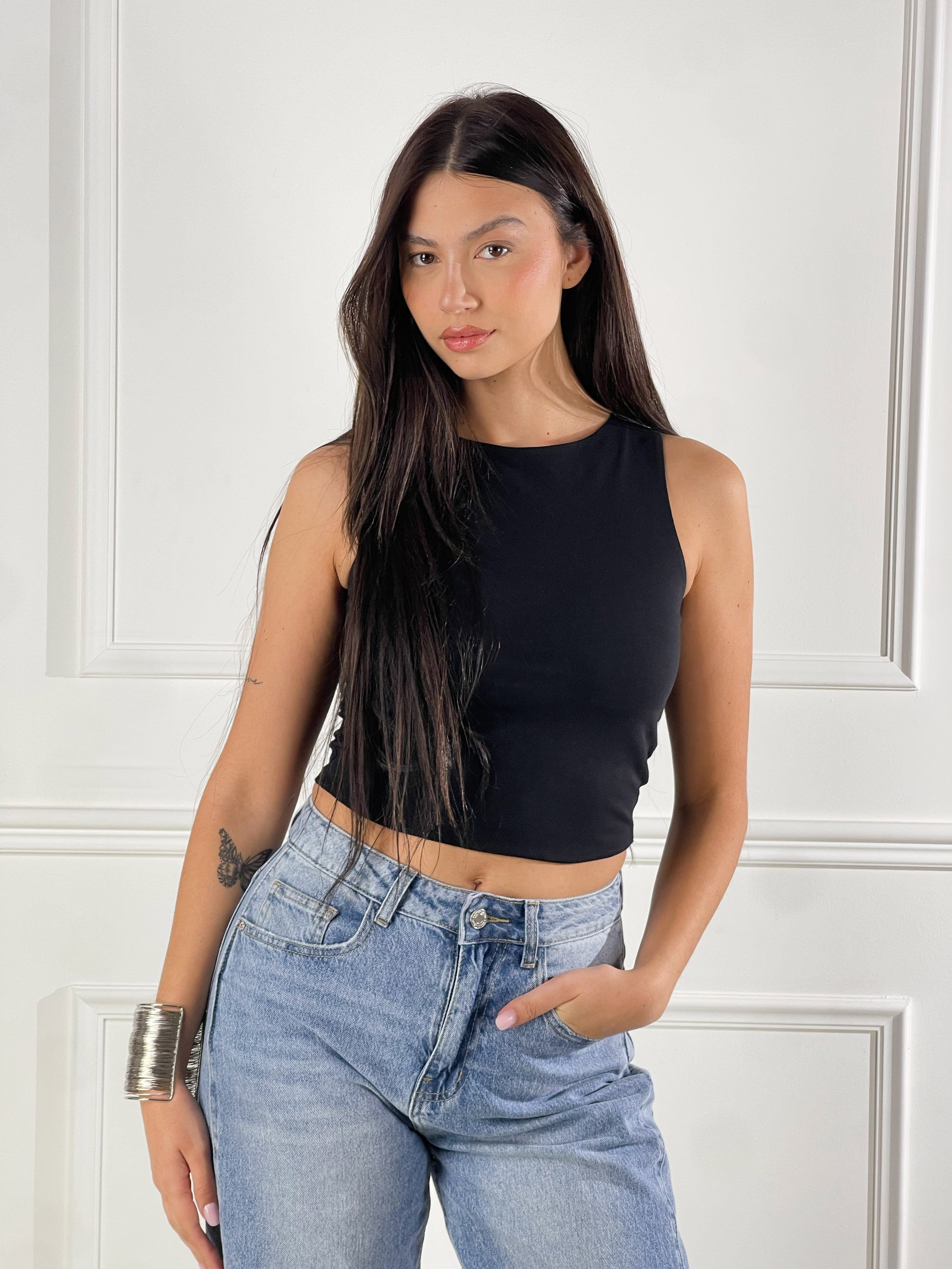 Top crop giromanica|Colore:Nero