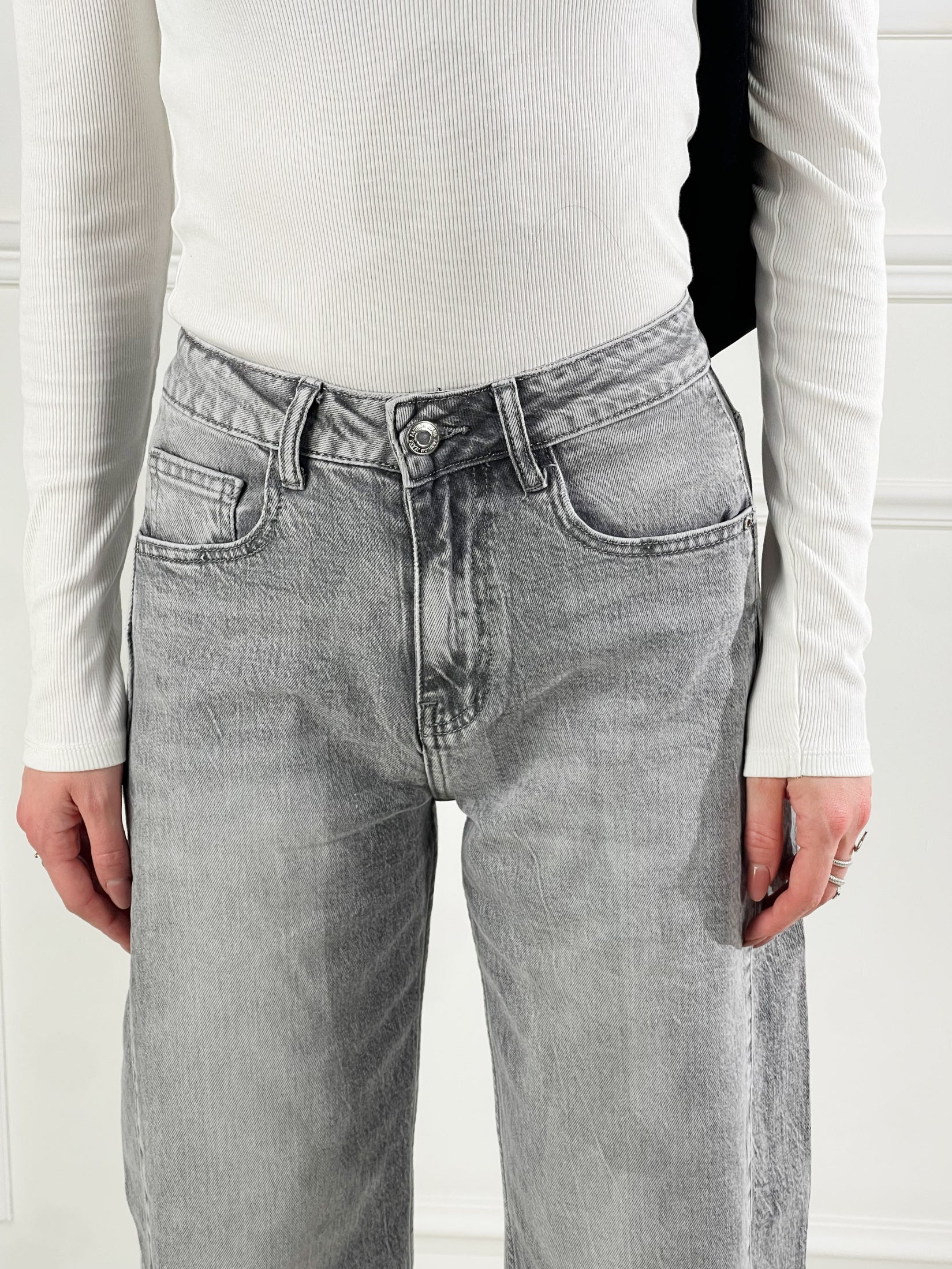 Jeans con cuciture laterali|Colore:Grigio
