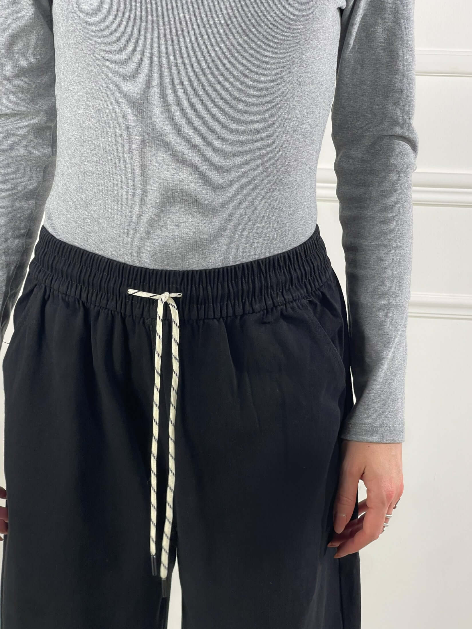 Pantalone Secrets Chinos|Colore:Nero