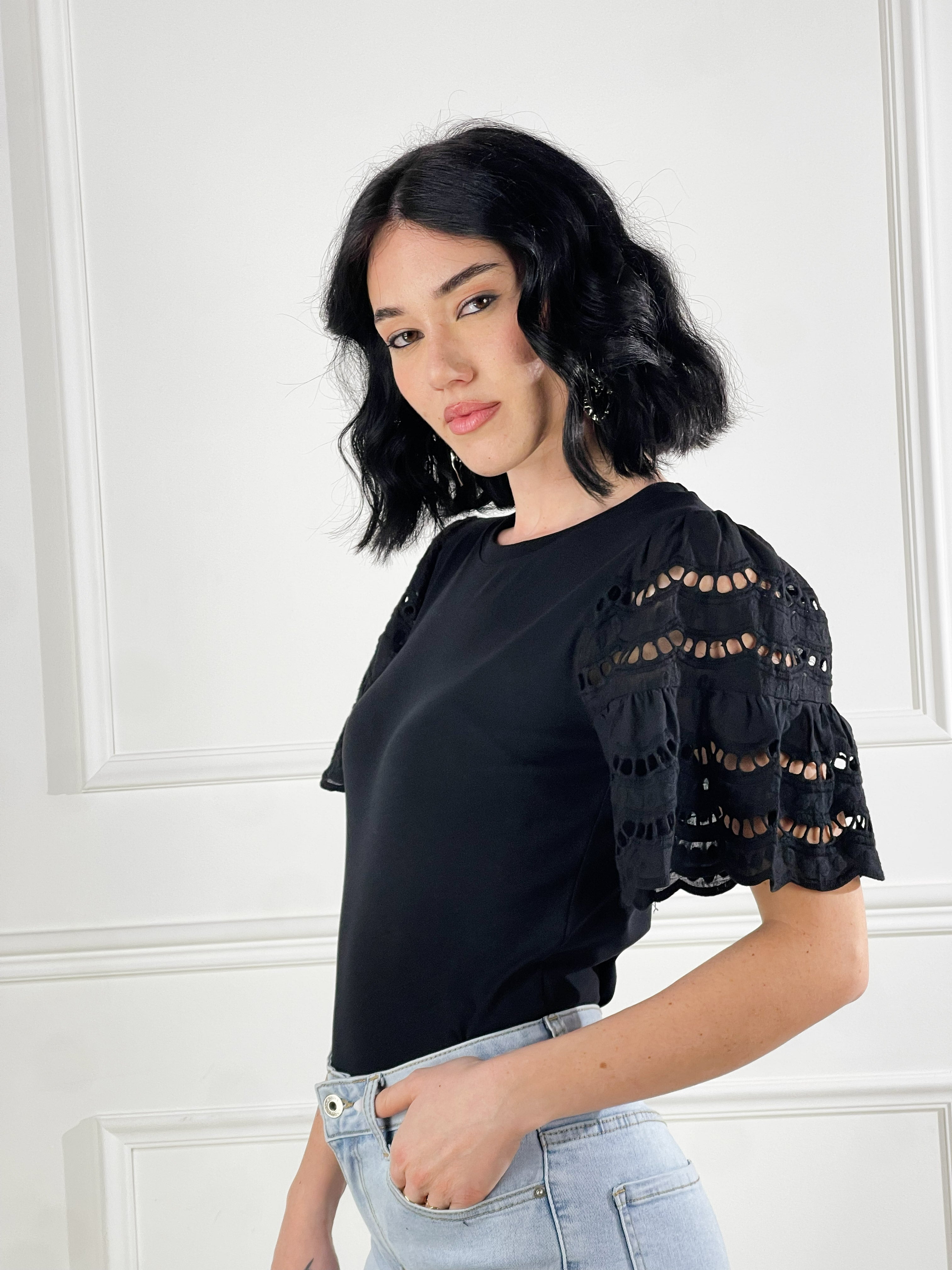 T-shirt manica in pizzo san gallo|Colore:Nero