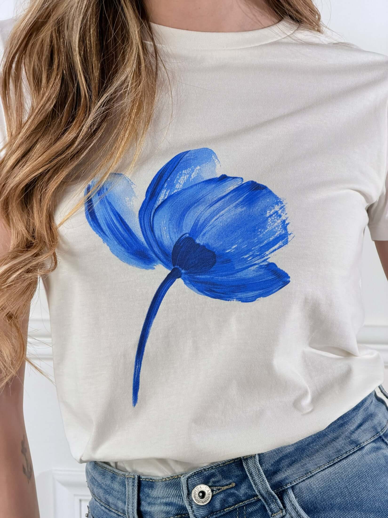 T shirt fiore blu|Colore:Bianco latte